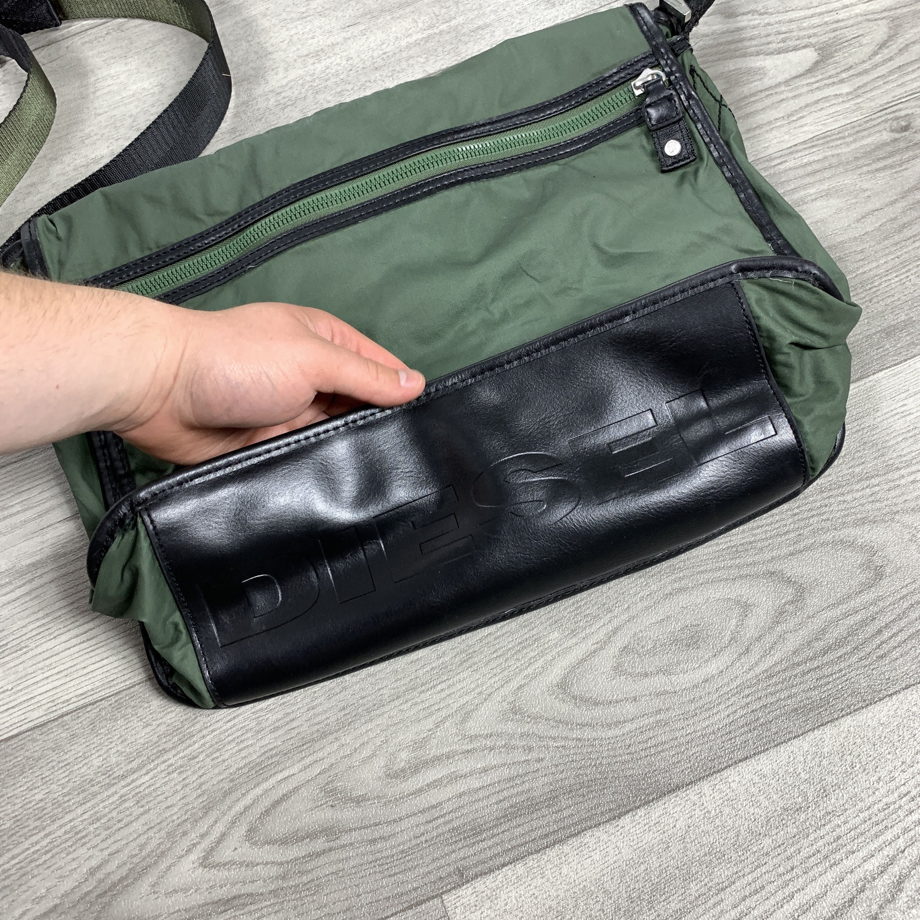 Diesel Vintage Diesel Y2K Rare Khaki Crossbody Euro Industrial Bag Size ONE SIZE - 2 Thumbnail