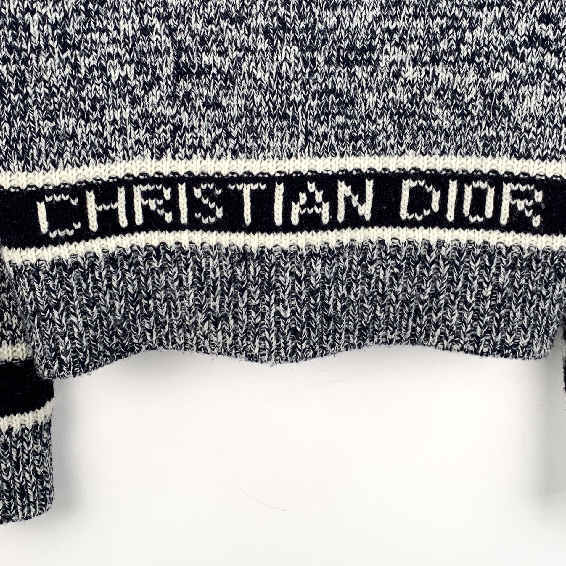 Dior Dior Grey Letter Embroidery Sleeve Sweater (Size 34) Size XXS / US 00 / IT 34 - 4 Thumbnail