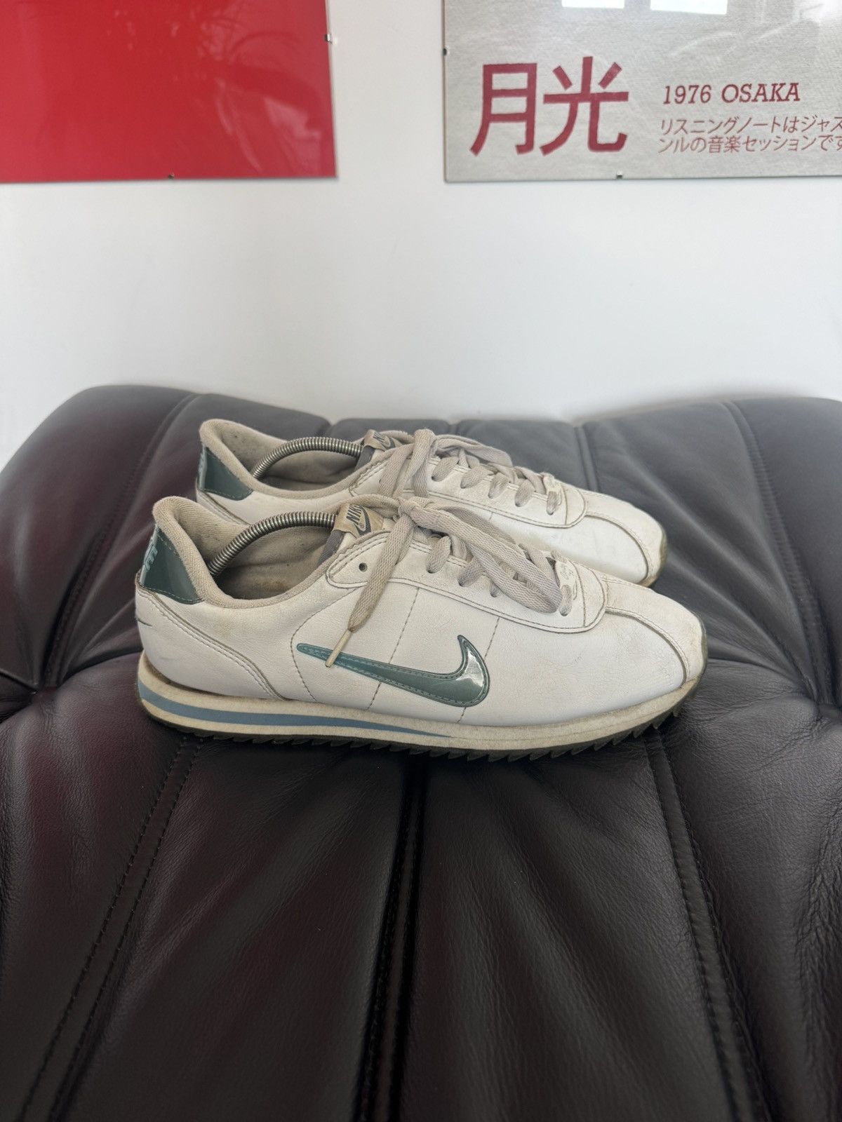 Nike Vintage 90s Nike Cortez White Leather Low Sneakers Hype Rare Size US 9 / EU 42 - 1 Thumbnail