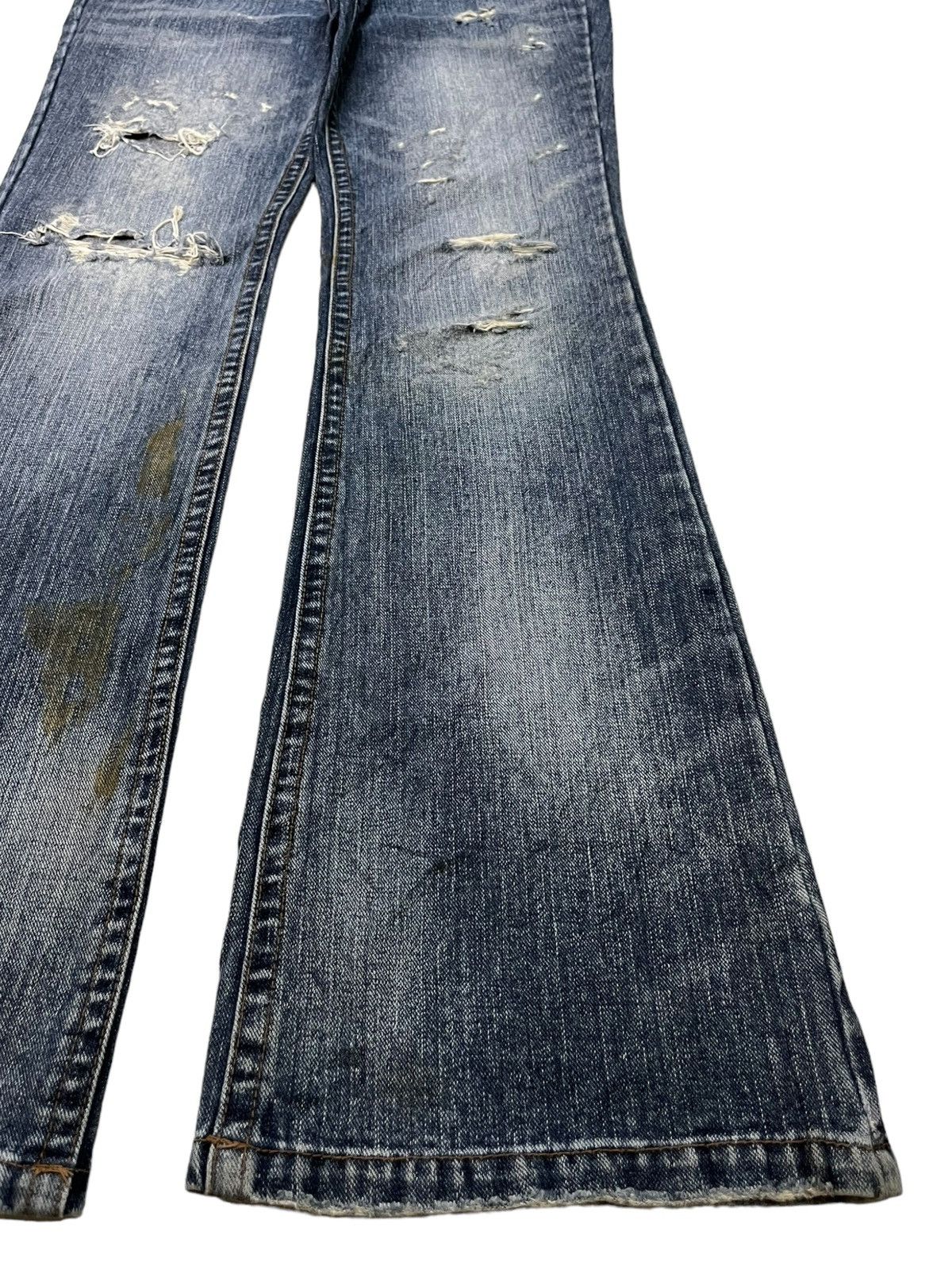 Japanese Brand × Seditionaries Vintage Japanese Brand Blue Wash Studded Flare Jeans Size 31" - 7 Thumbnail