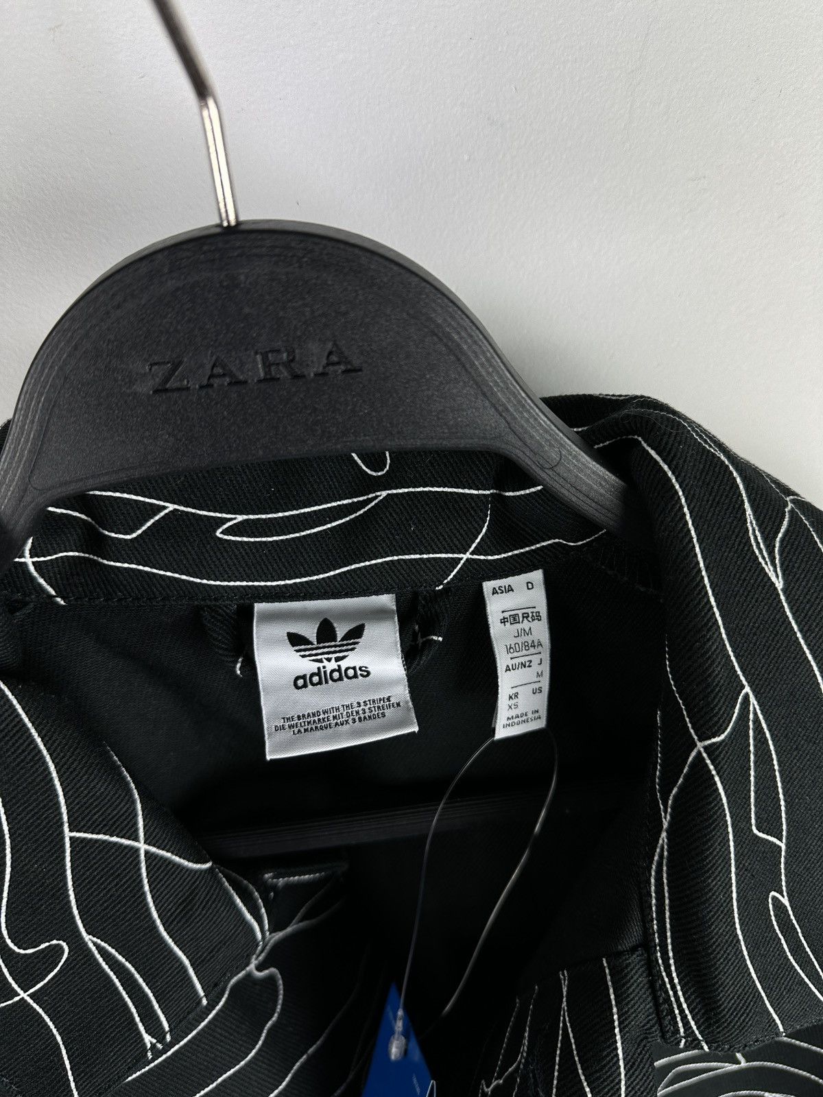 Adidas NEW🏷️ Adidas Originals Dolphin Print Jacket Size US S / EU 44-46 / 1 - 7 Thumbnail