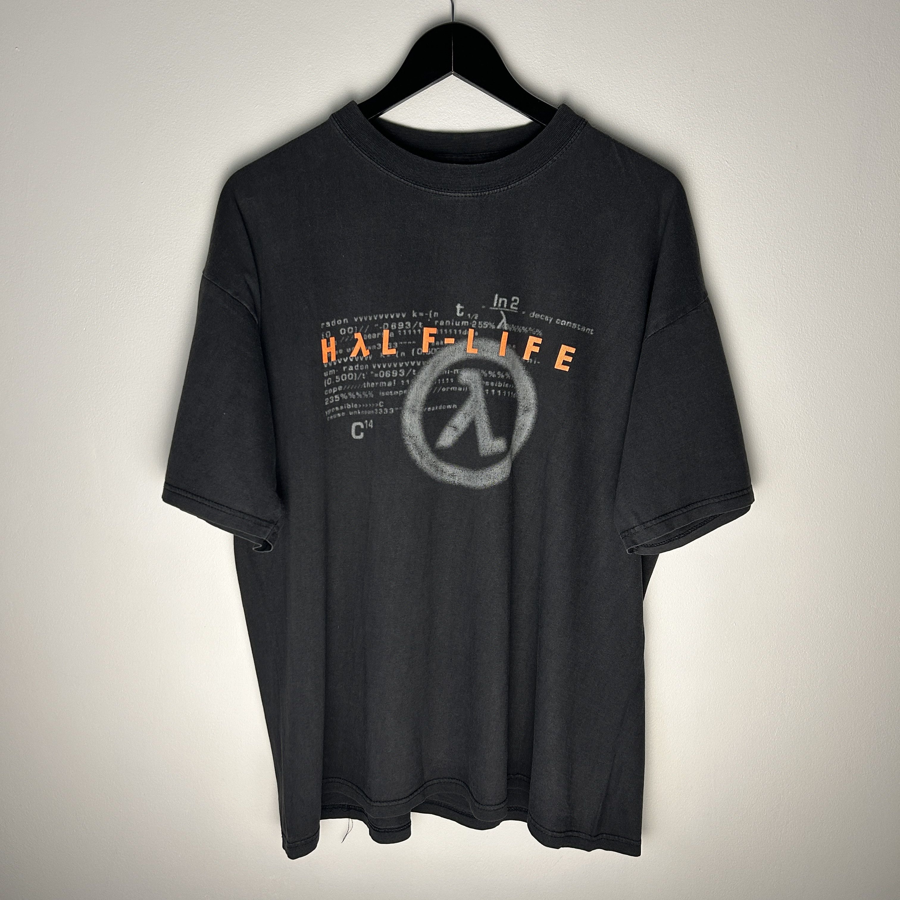 Vintage Vintage Half-Life 1998 Game T-shirt Size US XL / EU 56 / 4 - 1 Thumbnail
