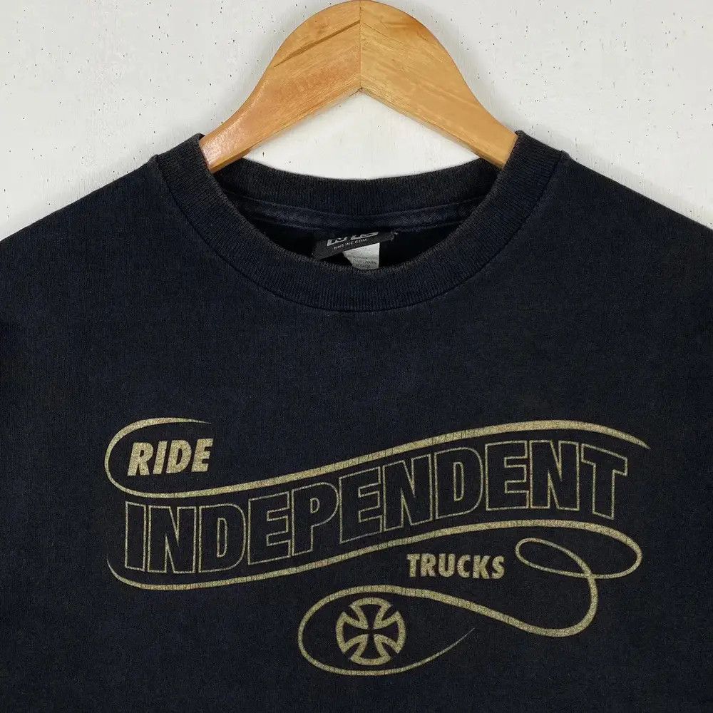 Independent Truck Co. Vintage 00's INDEPENDENT TRUCKS Ride The Best Graphic Tee Size US M / EU 48-50 / 2 - 3 Thumbnail