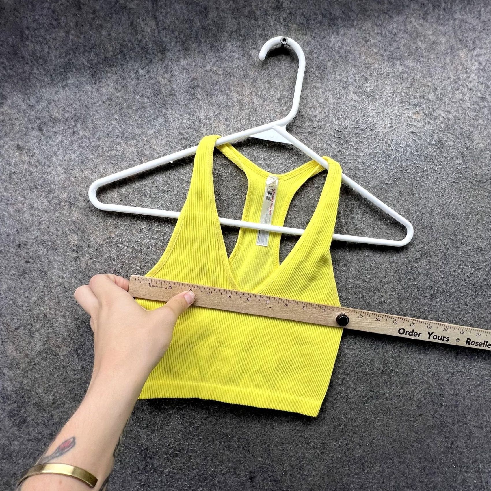 Vintage FP Movement Sports Bra Womens Small Yellow Ribbed V Neck Racerback Yoga Gym Size ONE SIZE - 5 Thumbnail