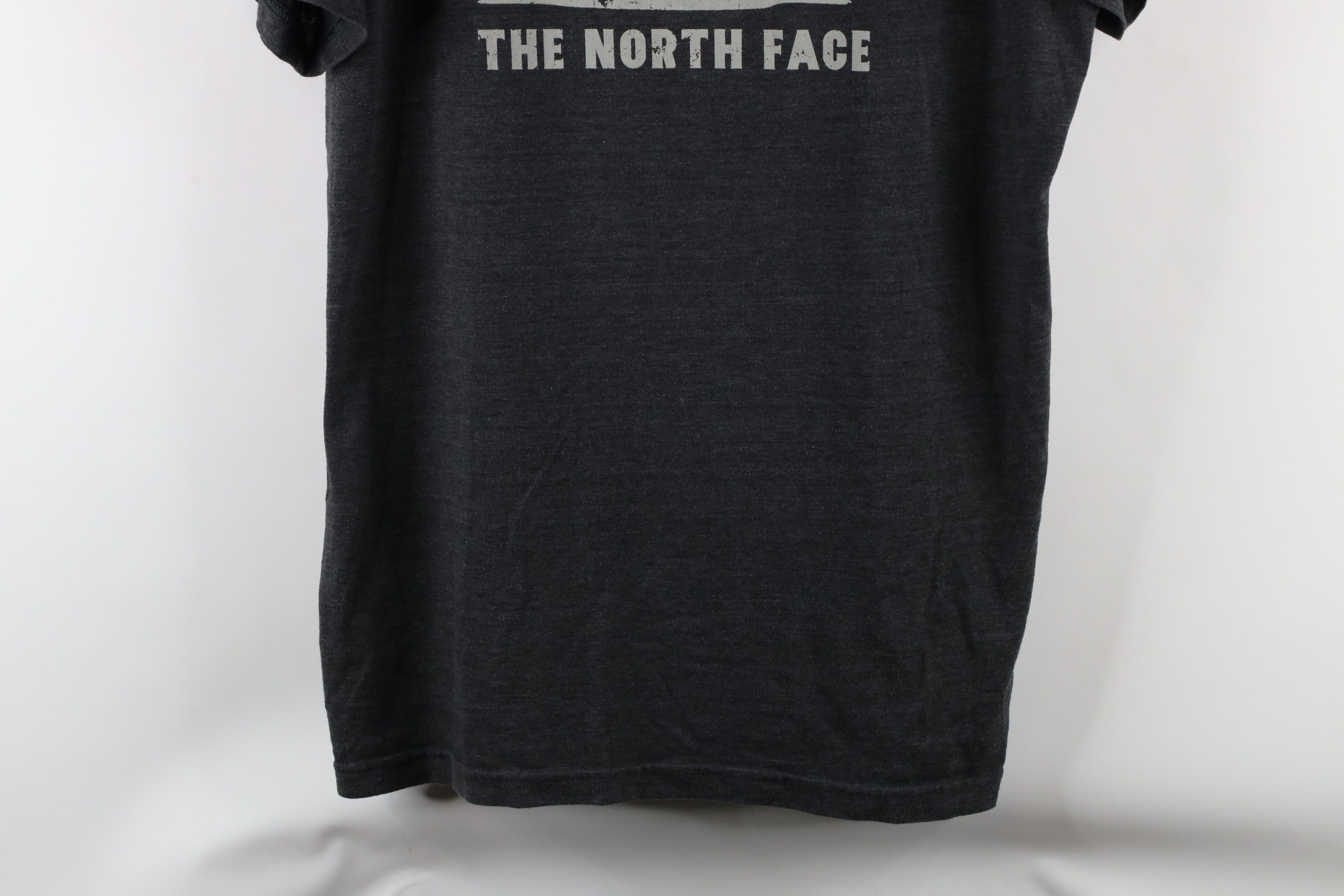 The North Face × Vintage The North Face Out Bear Short Sleeve T-Shirt Jersey Knit Size US XL / EU 56 / 4 - 3 Thumbnail