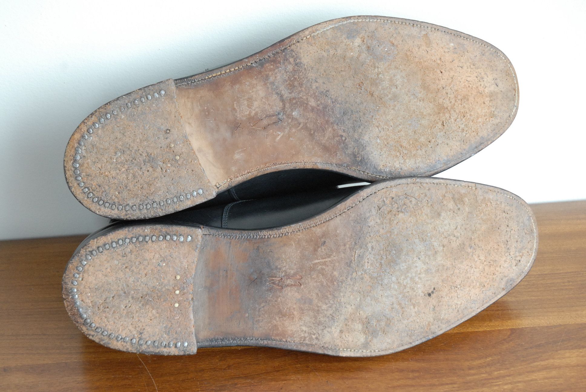 Sanders Cap toe Oxford dress shoe, England, Goodyear Welted Size US 12 / EU 45 - 9 Thumbnail