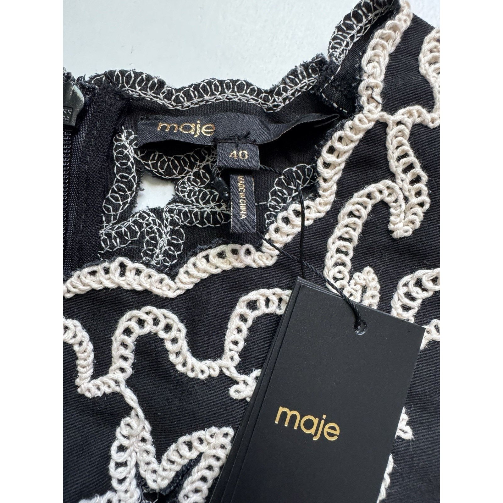 Maje Maje Ralmeraie Cotton Embroidered Mini Dress size L 40 Black Size L / US 10 / IT 46 - 6 Thumbnail