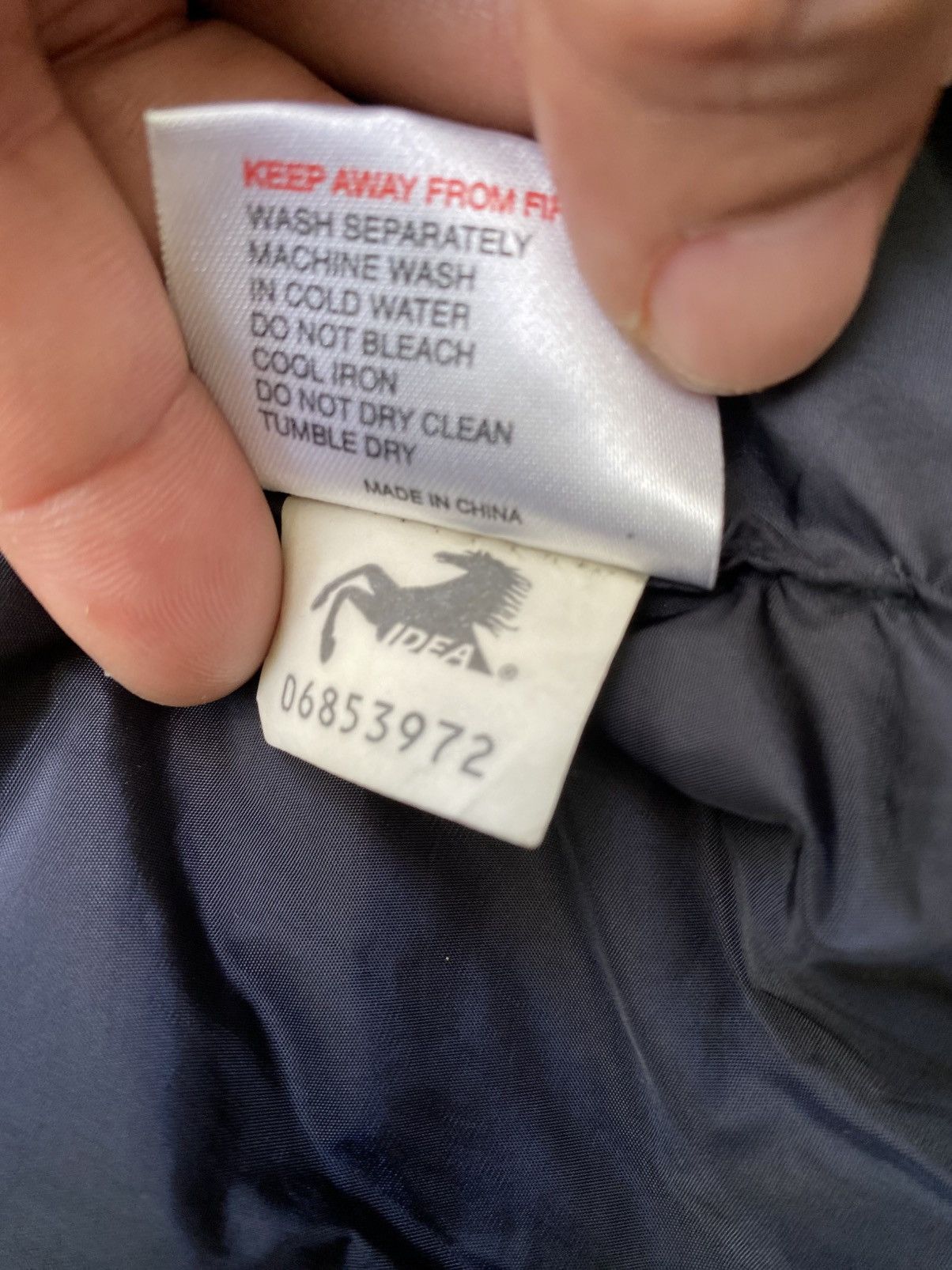 Ferrari Vintage Ferrari SF Puffer Vest Button logo nice Design Size US S / EU 44-46 / 1 - 10 Thumbnail