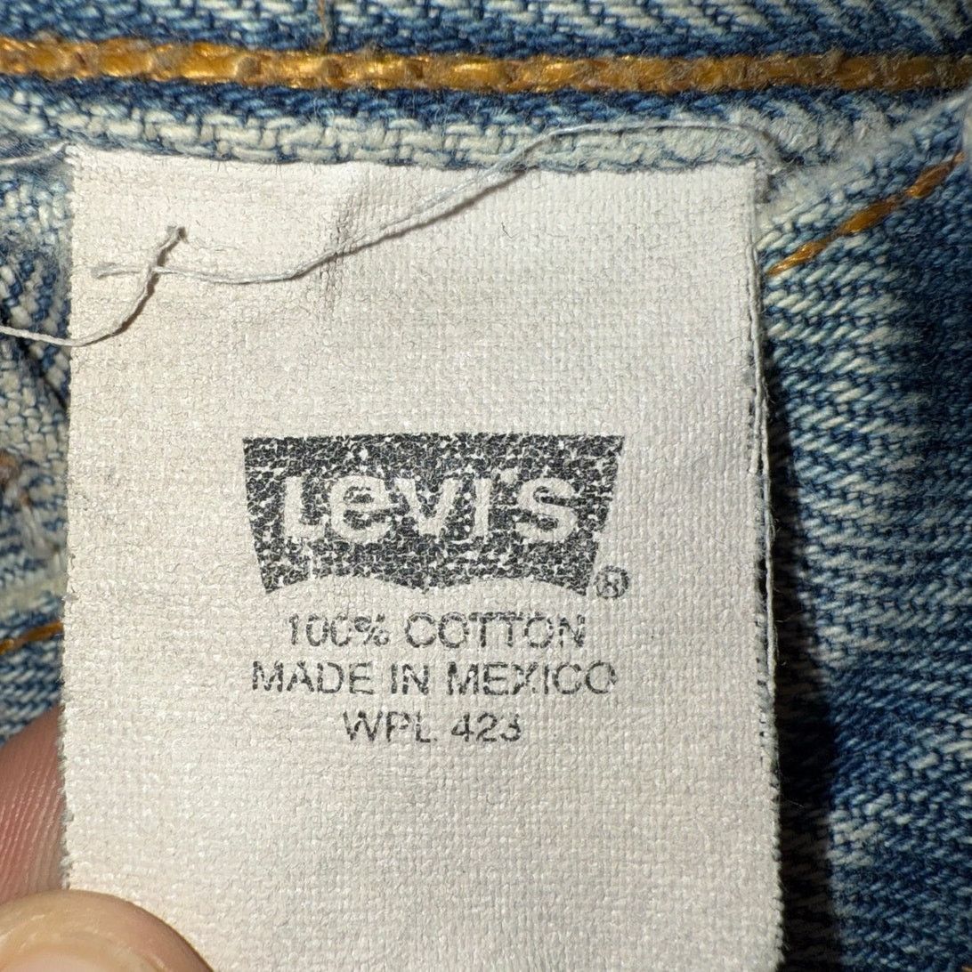 Levi's Vintage 1999 Levi 501 Distressed Light Wash Jeans 36x30 Size US 36 / EU 52 - 10 Thumbnail