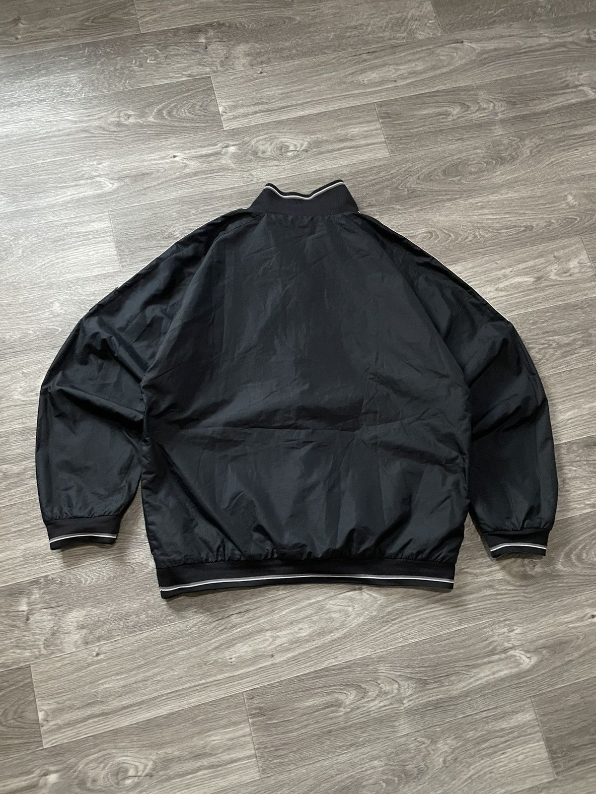 Nike Vintage Nike Nylon Reversible 2 Sides Pullover 1/3 Zip 90s Size US L / EU 52-54 / 3 - 19 Thumbnail