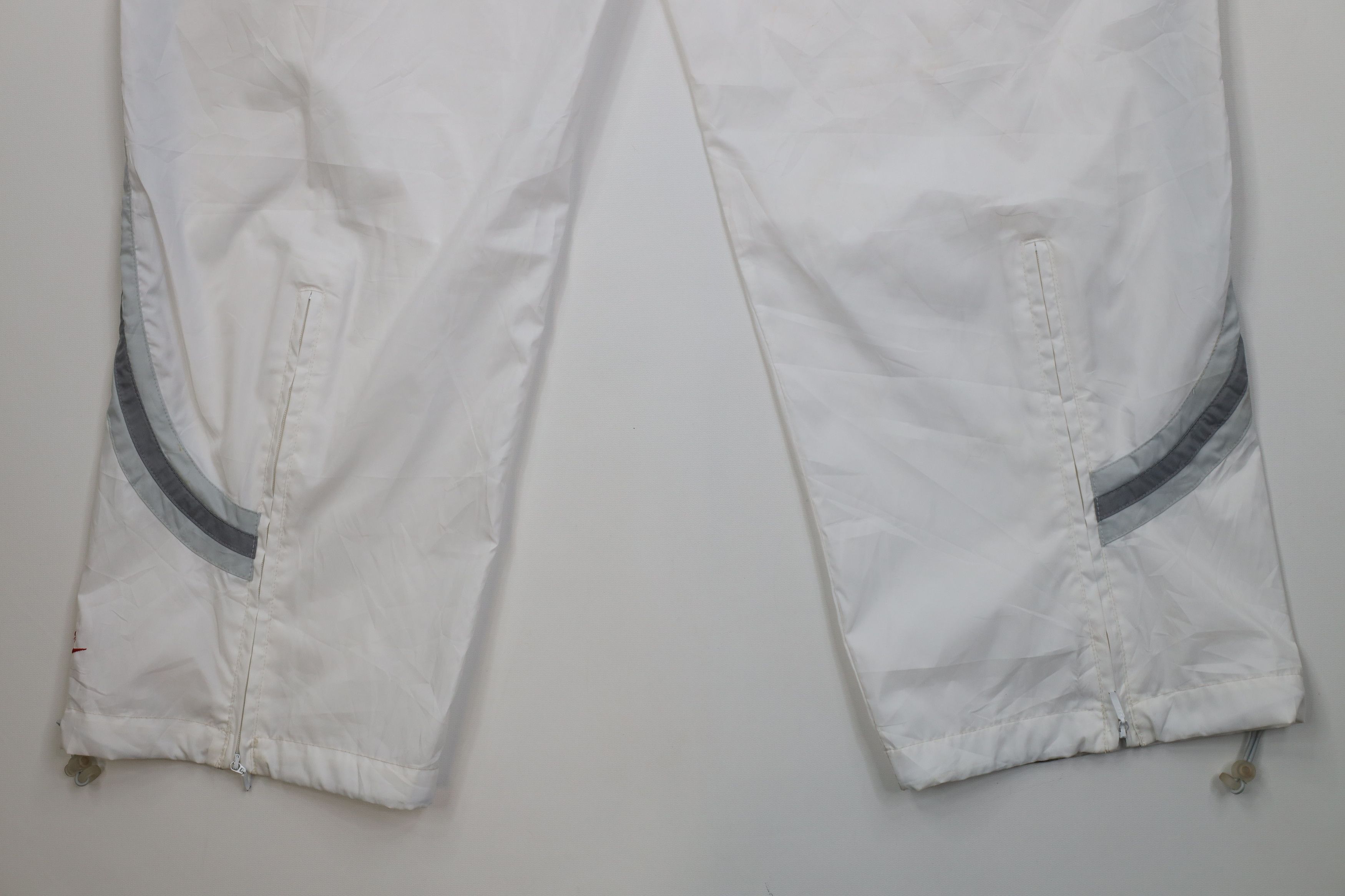 Nike Vintage Y2K Nike Swoosh Wide Leg Windbreaker Pants White Size US 36 / EU 52 - 14 Thumbnail