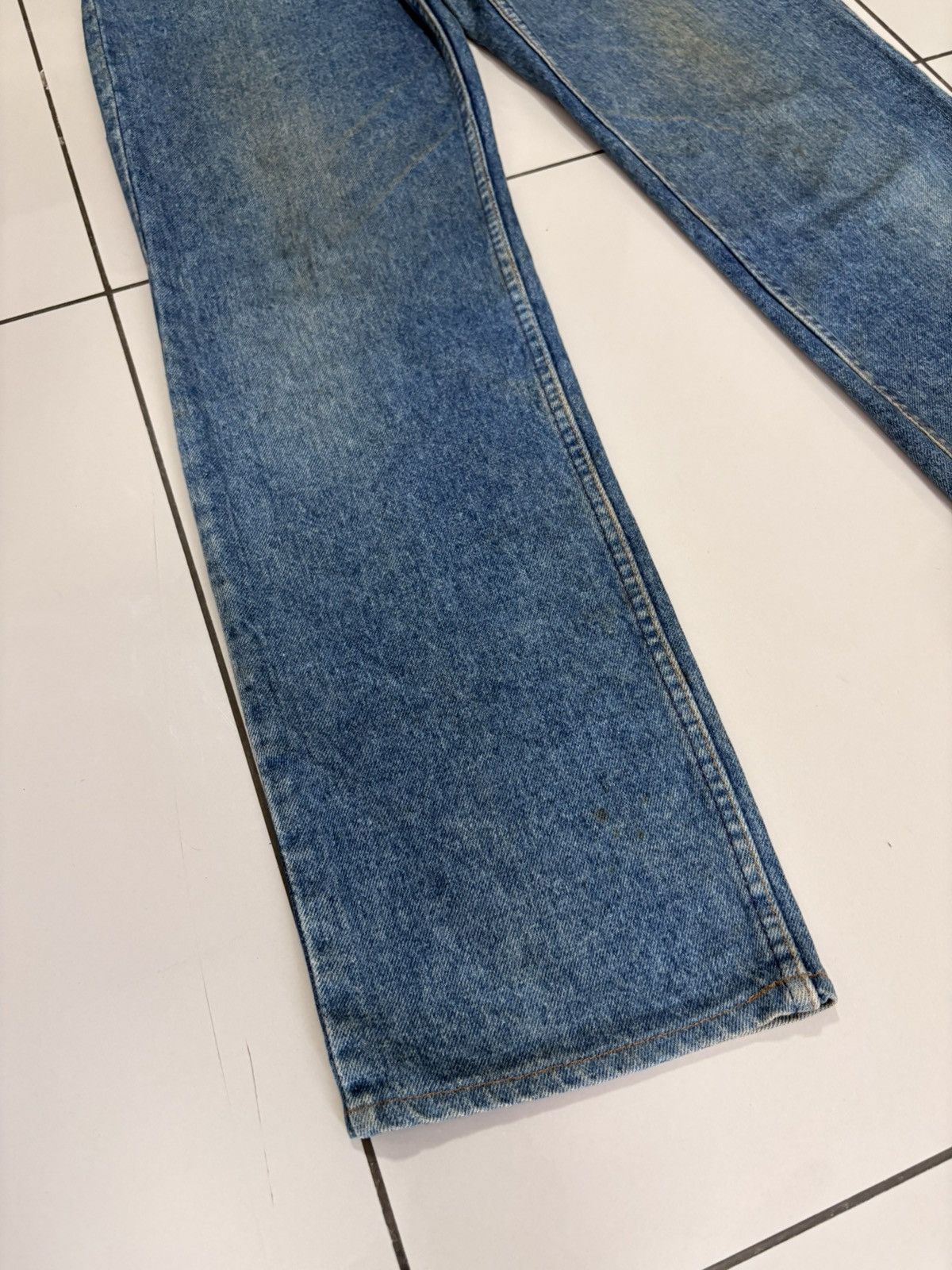 Levi's Vintage Clothing Levi’s 510 Indigo Blue Distressed Jeans Denim (USA) Size US 33 - 4 Thumbnail