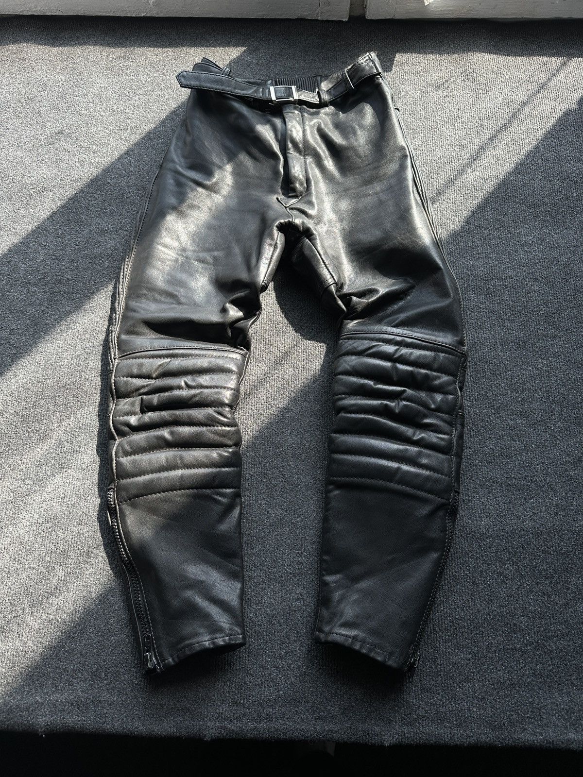 Leather 🚨Vintage leather pants motorcycles Black LUXURY Y2K Size 25" / US 0 / IT 36 - 1 Thumbnail