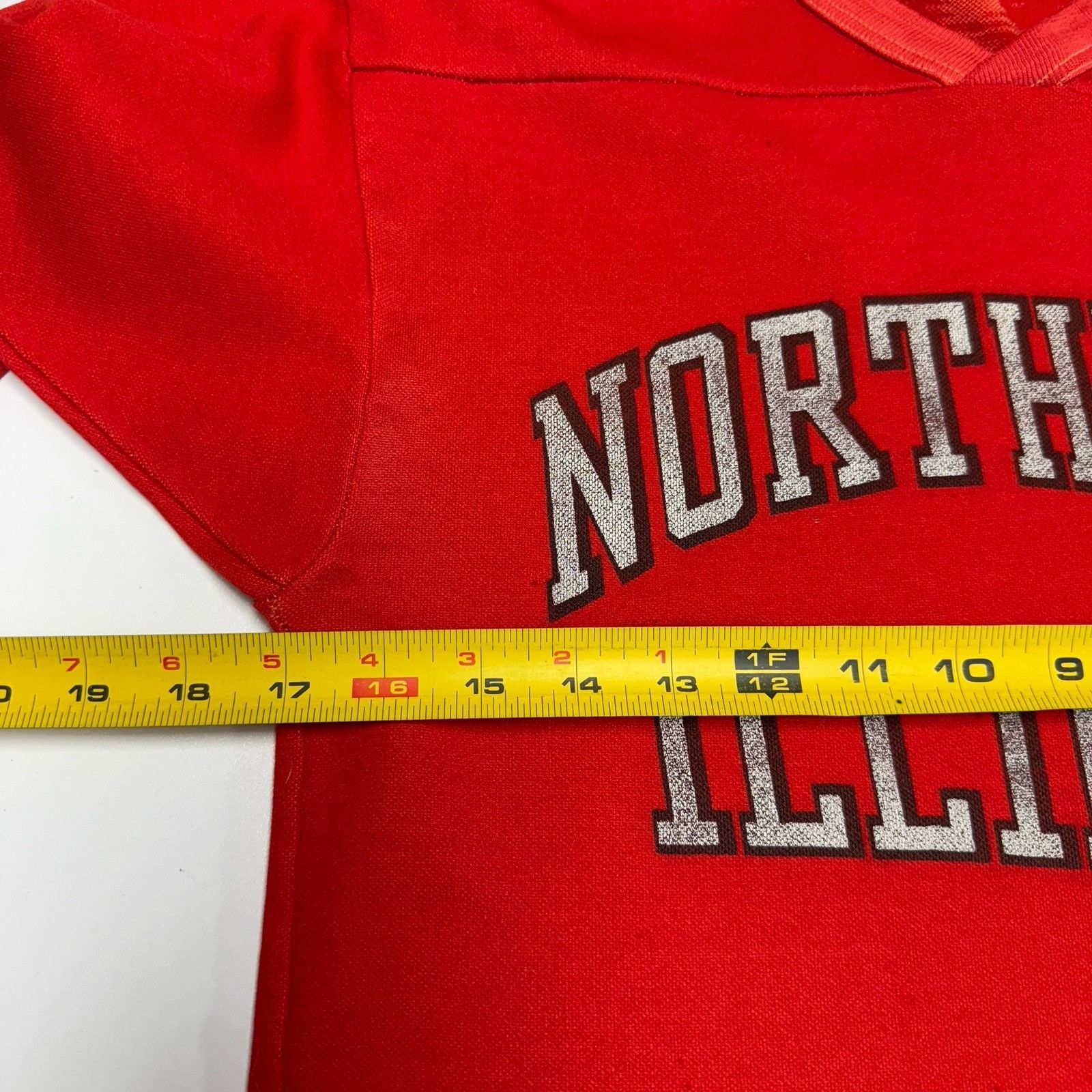 Vintage Vintage 80s Northern Illinois T Shirt Mens Small Red 3/4 Sle Size US S / EU 44-46 / 1 - 13 Thumbnail