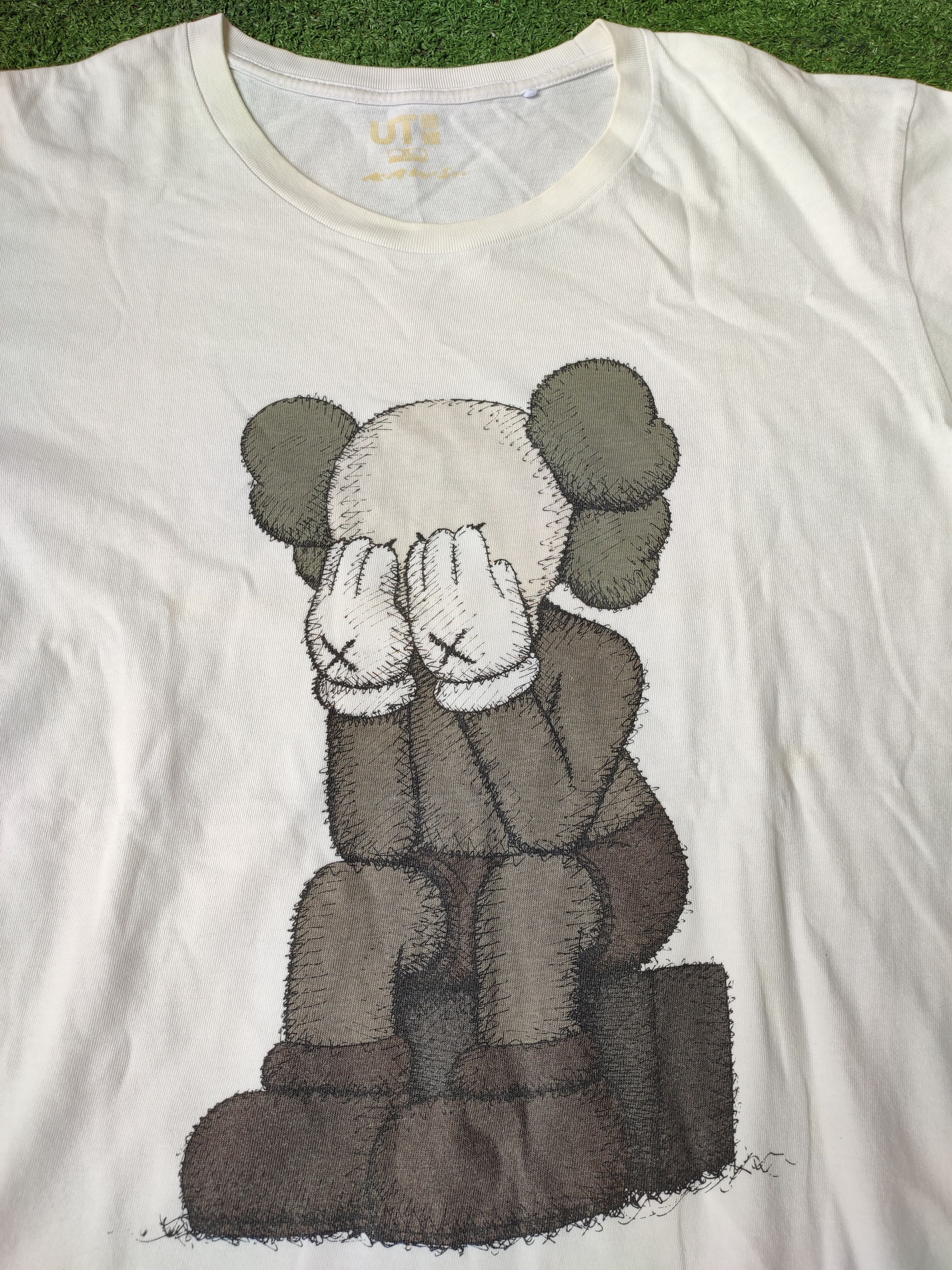 Kaws RARE KAWS BIG PRINTED TEES Size US L / EU 52-54 / 3 - 2 Thumbnail