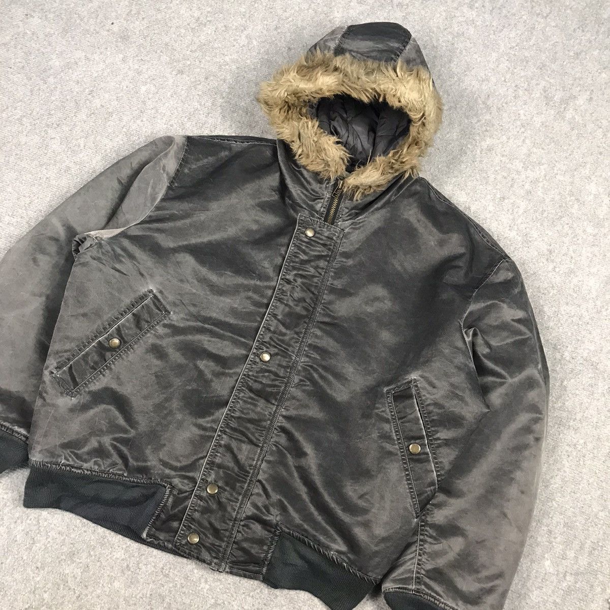 Japanese Brand MA-1 STYLE BOMBER MILITARY FUR HOODIES JACKET Size US M / EU 48-50 / 2 - 4 Thumbnail