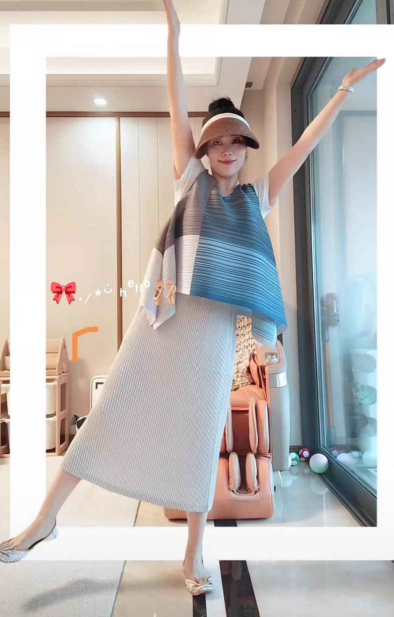 Issey Miyake Issey Miyake size:one size Gray-blue striped spring top Size XS / US 0-2 / IT 36-38 - 4 Thumbnail