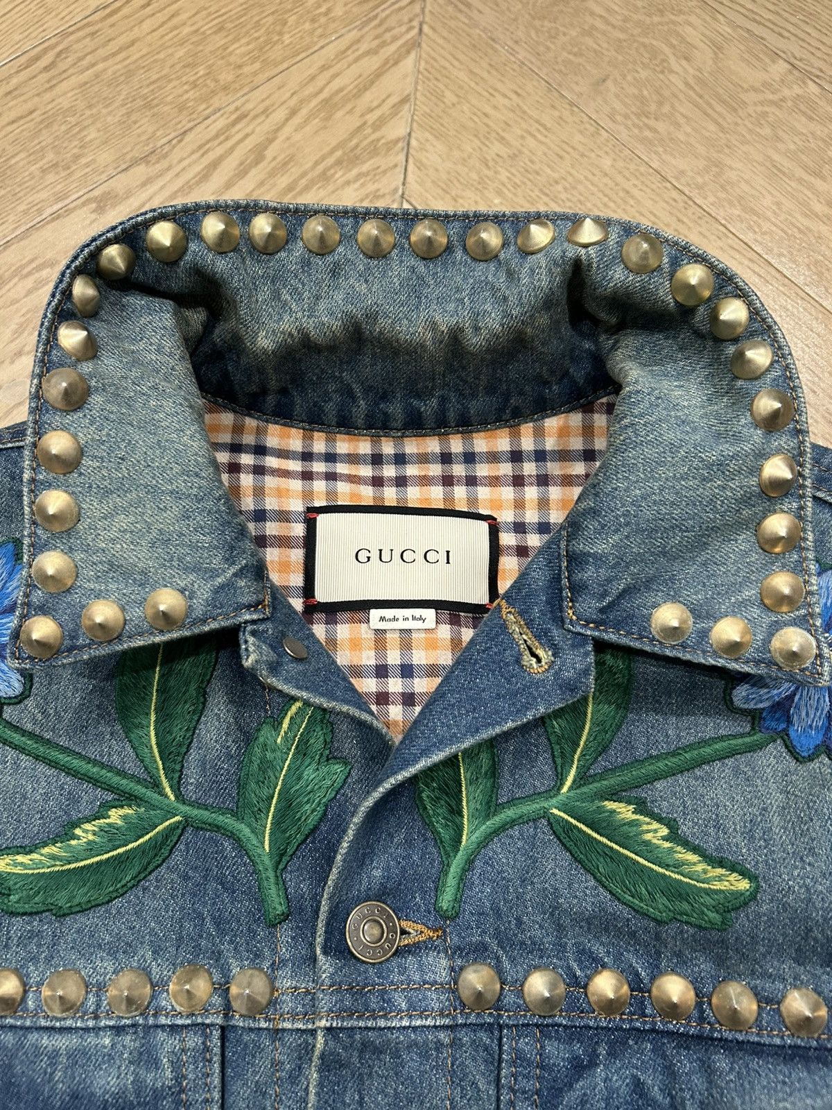 Gucci GUCCI DENIM JACKET WITH FLORAL EMBROIDERY Size US M / EU 48-50 / 2 - 4 Thumbnail