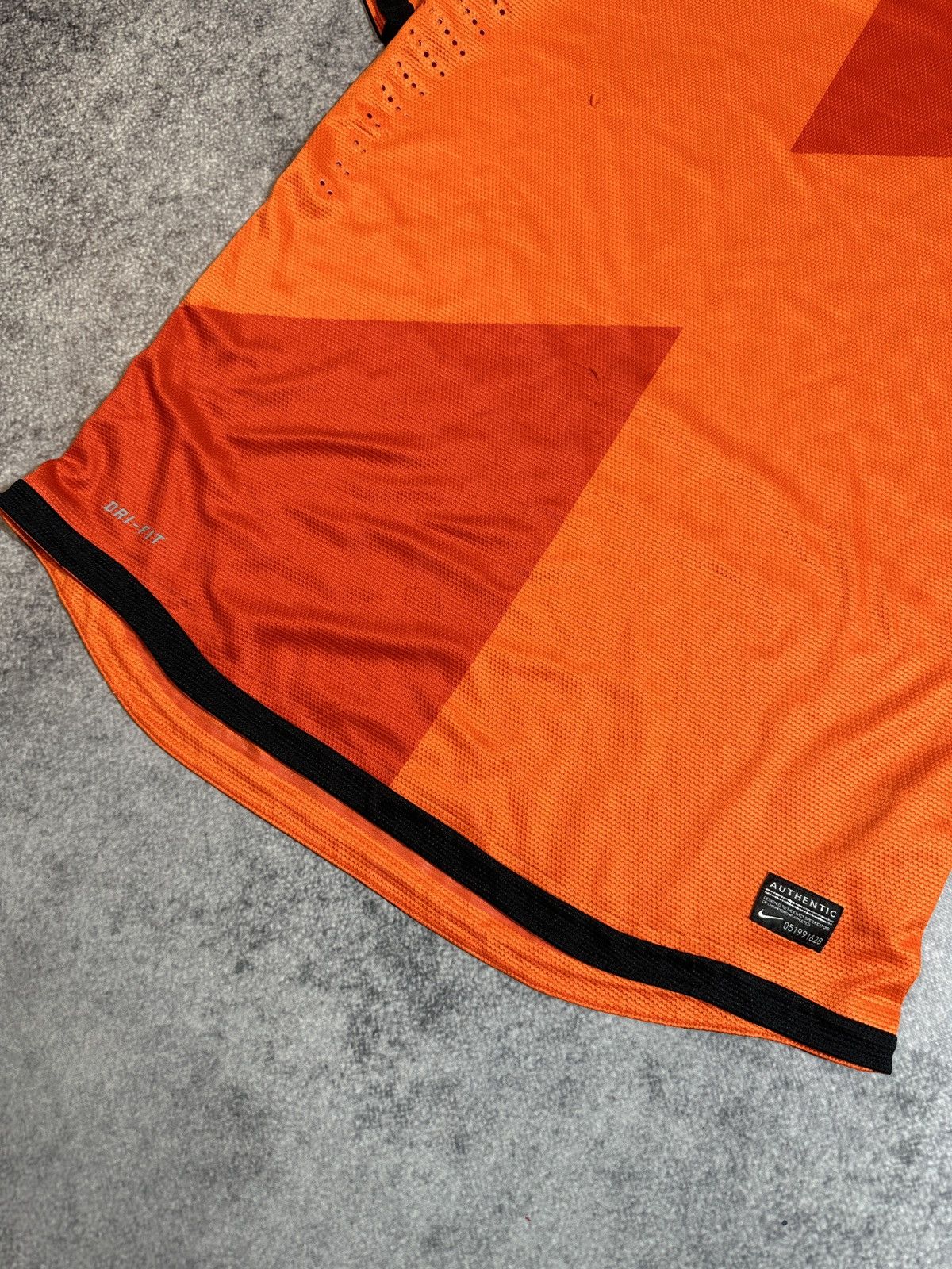 Nike × Vintage Vintage Nike Netherlands Soccer Jersey Blokecore Streetwear Size US L / EU 52-54 / 3 - 2 Thumbnail