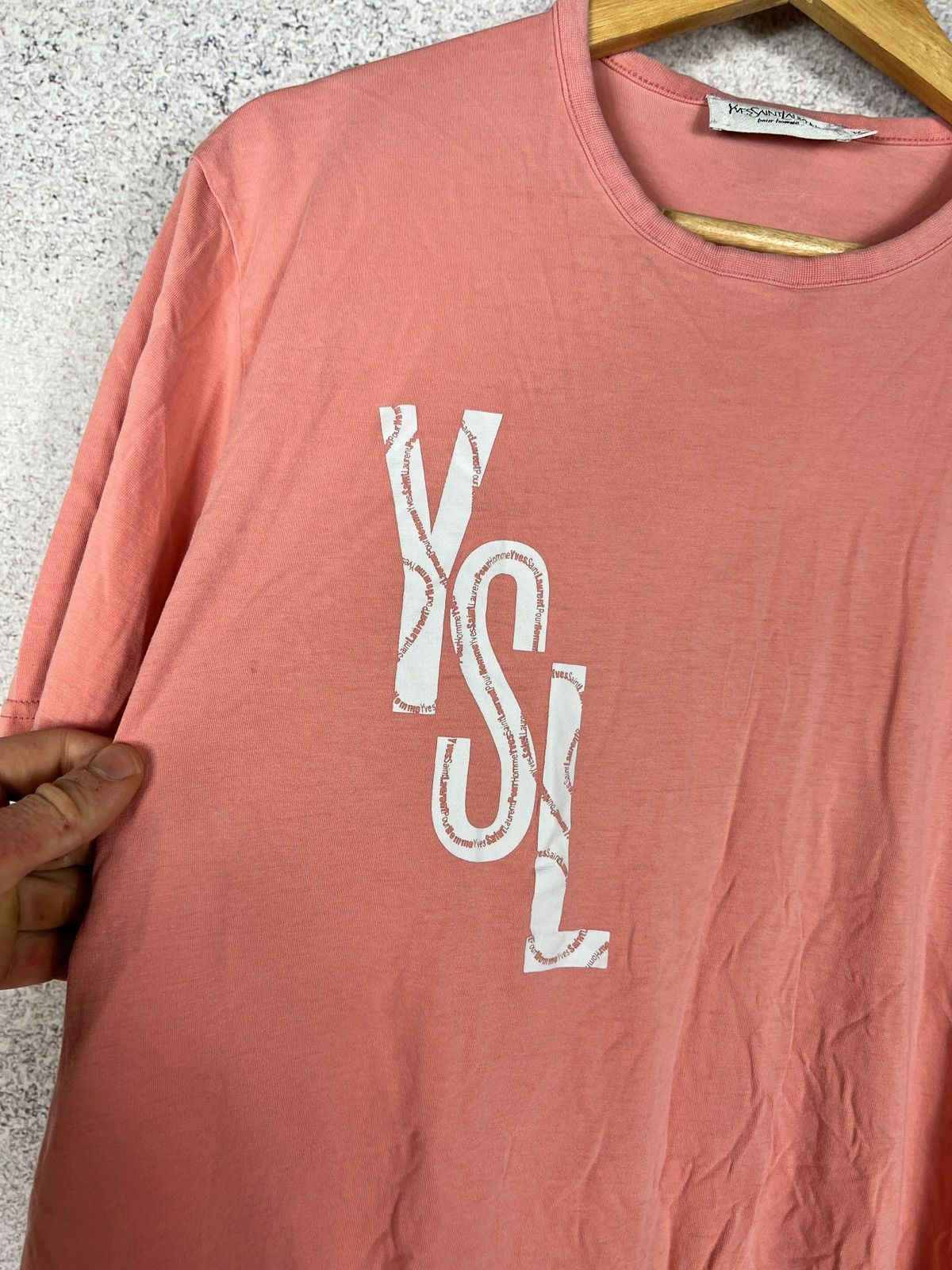 Yves Saint Laurent Vintage YSL Yves Saint Laurent Big Logo Pink T-Shirt Size US M / EU 48-50 / 2 - 3 Thumbnail