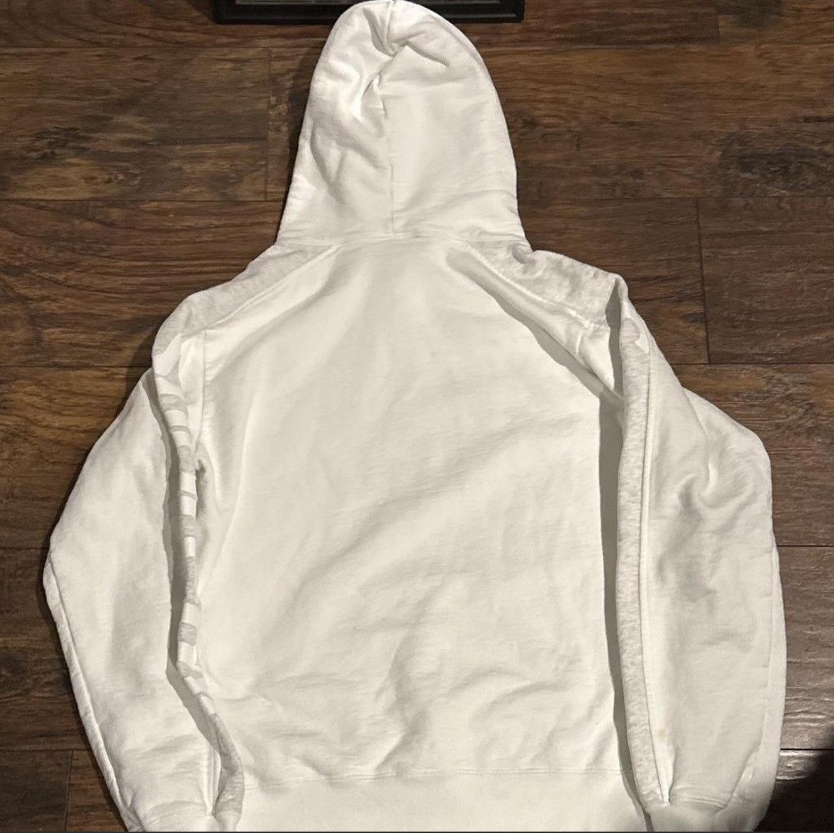Supreme White and Grey sidelined supreme mens pullover hoodie (SS18) Size US S / EU 44-46 / 1 - 2 Thumbnail