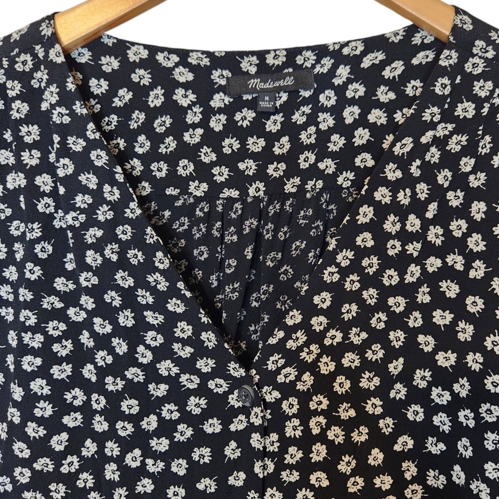 Madewell Madewell Tie Sleeve Button Down V Neck Viscose Top Medium Size M / US 6-8 / IT 42-44 - 6 Thumbnail