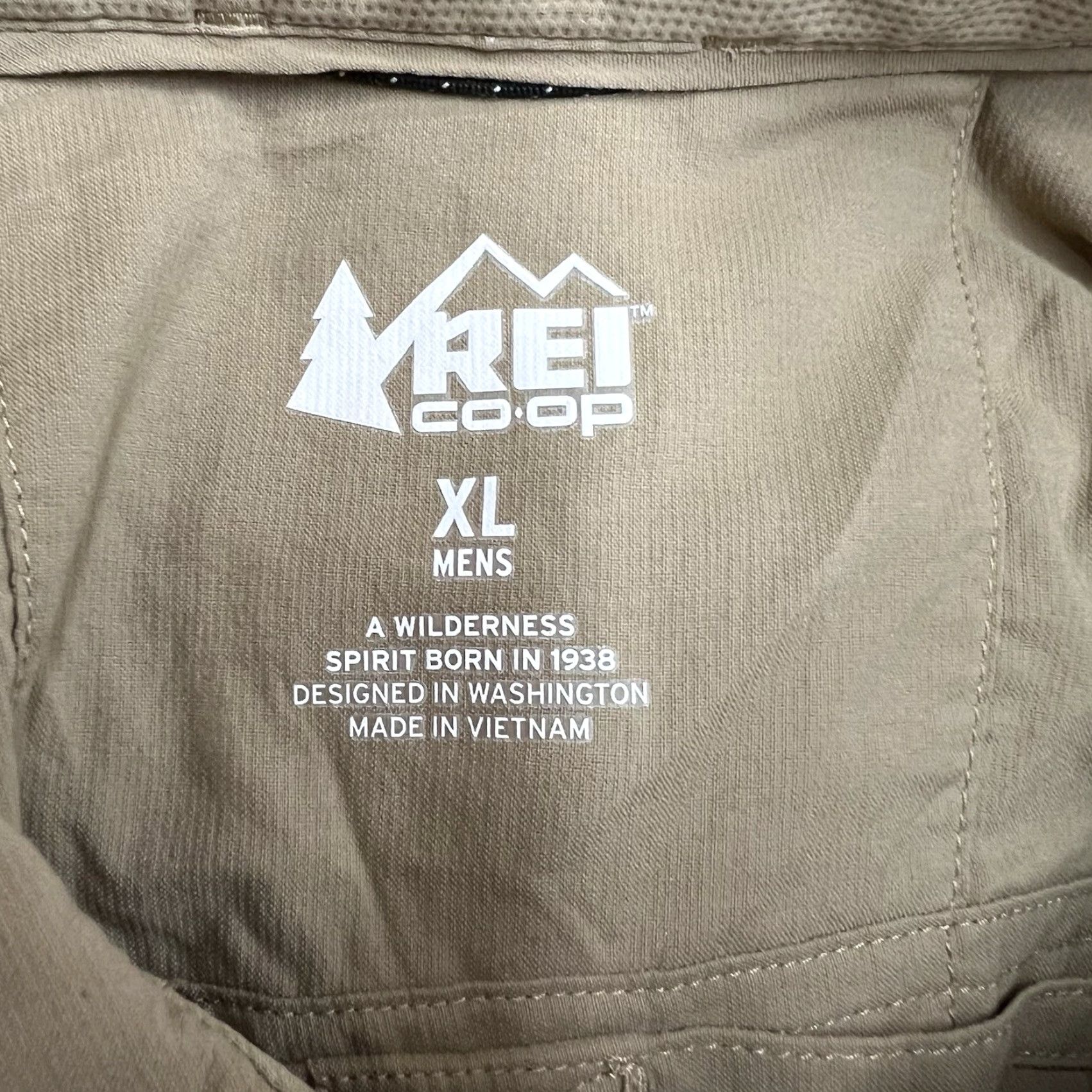Vintage REI Button-Up Sahara Capture Men’s Size L Tan Long Sleeve Nylon Shirt Size US L / EU 52-54 / 3 - 7 Thumbnail