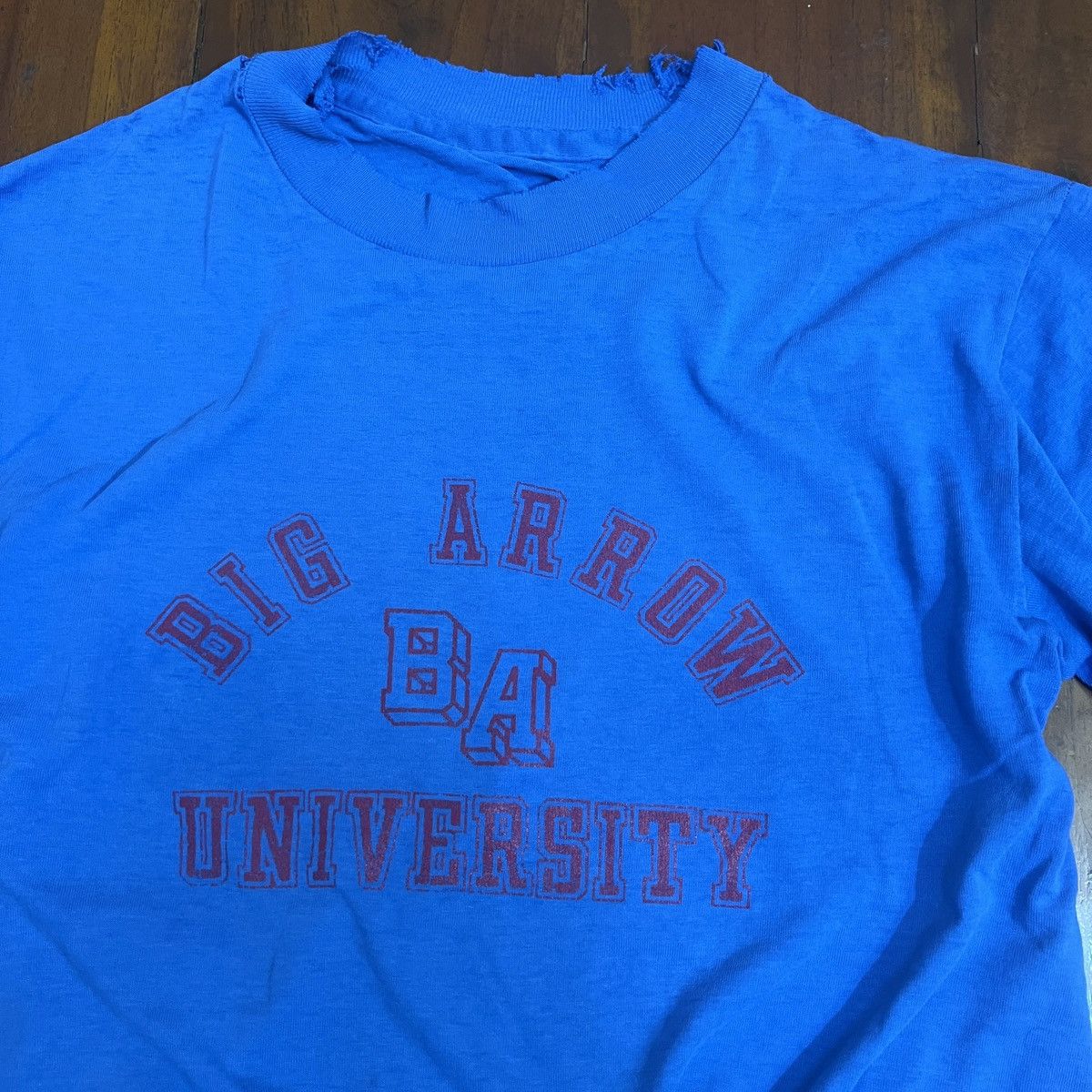 Vintage Vintage University Big Arrow Thrashed Size US S / EU 44-46 / 1 - 2 Thumbnail
