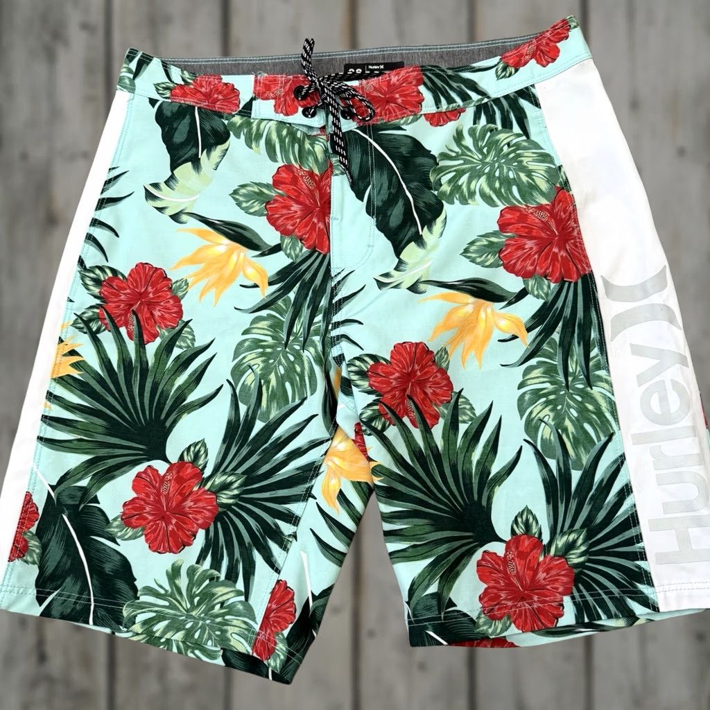 Hurley Hurley Board Shorts Mens Size 32 Back Pocket Drawstring Green Floral Hibiscus Multicolor Quick Dry Beach Surfing Tropical Adults Mens Size US 32 / EU 48 - 1 Thumbnail