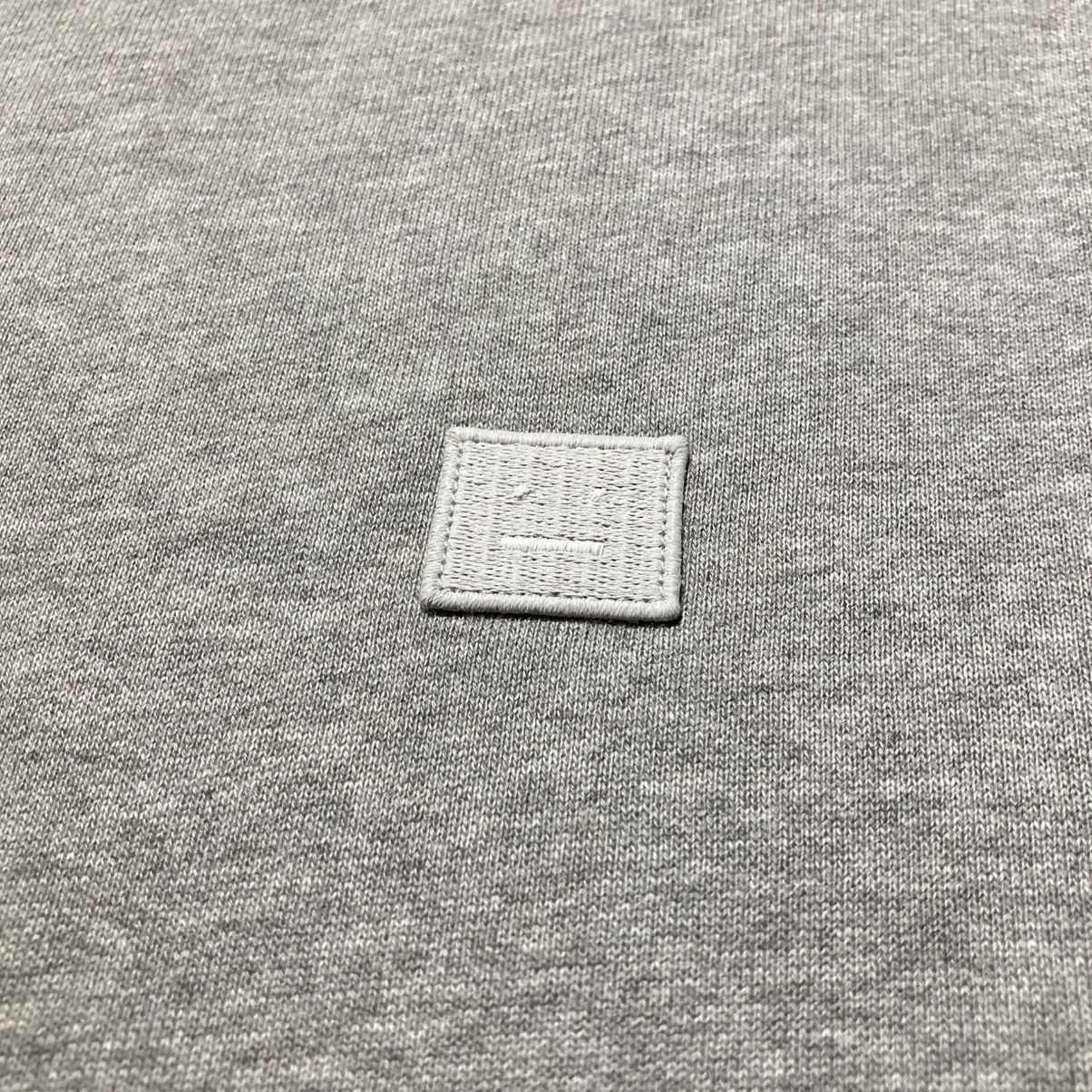 Acne Studios Acne Studios Fairview Face PAW17 Patch Logo Crewneck Grey Size US XL / EU 56 / 4 - 6 Thumbnail