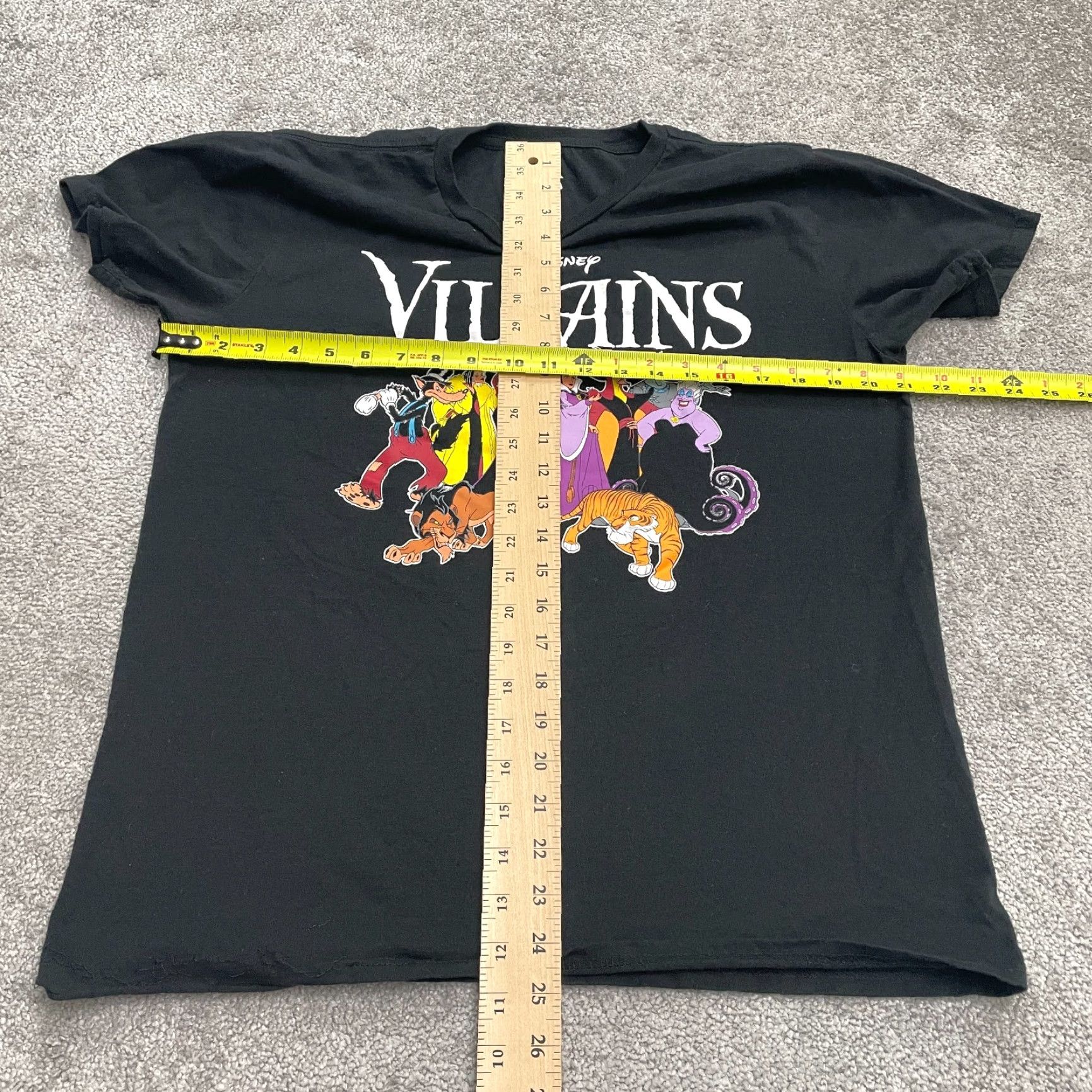 Disney Disney Villains Graphic T-Shirt Women XL Black Crew Neck Short Sleeve Casual Tee Size XL / US 12-14 / IT 48-50 - 7 Thumbnail