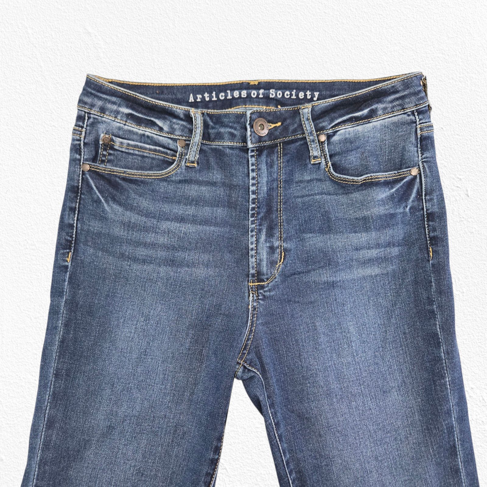 Other Dark Wash Chelsea Slim Crop Bootcut Jeans Size 27 Size 27" / US 4 / IT 40 - 4 Thumbnail