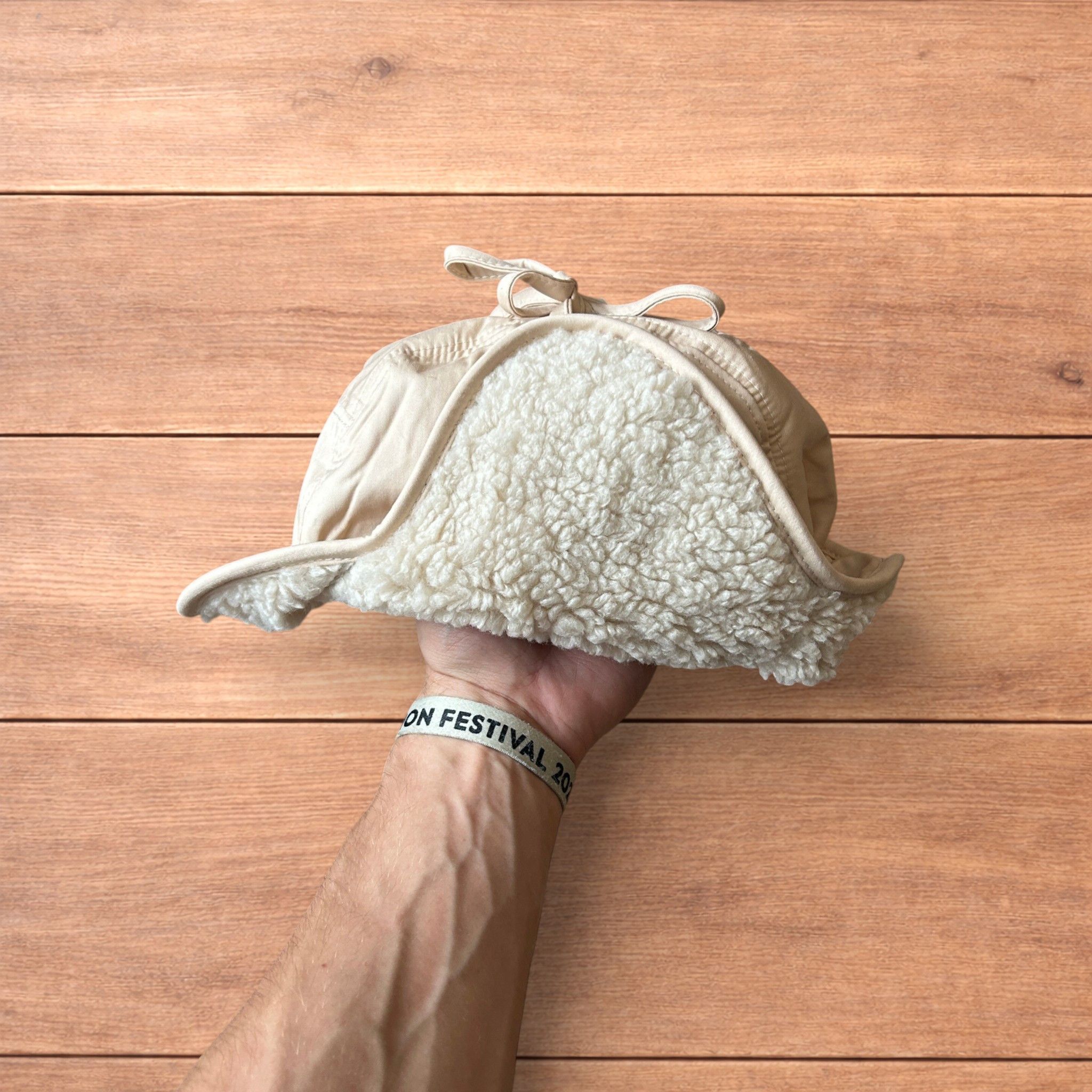 Japanese Brand Russian Trapper Korean padded fluffy hat cap in cream/beige. Size ONE SIZE - 4 Thumbnail