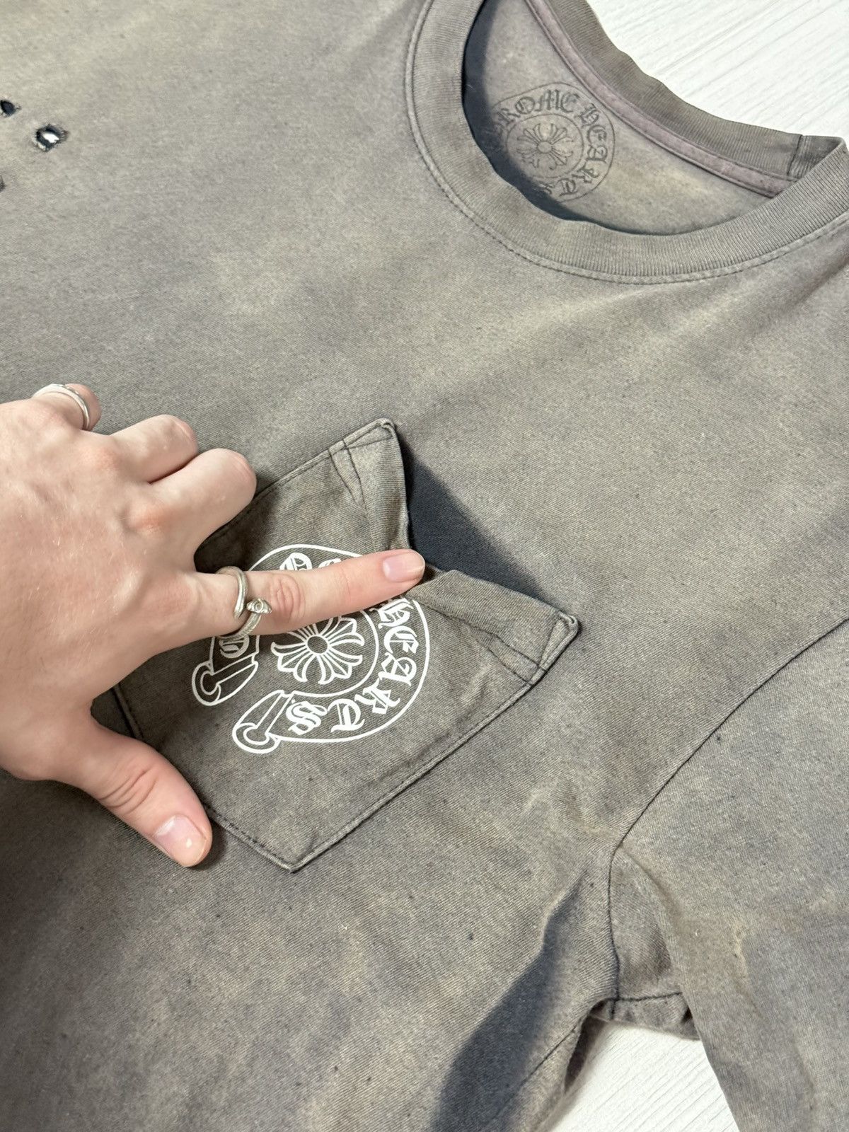 Chrome Hearts Chrome Hearts Sun Faded Los Angeles Horseshoe T-Shirt Size US M / EU 48-50 / 2 - 10 Thumbnail