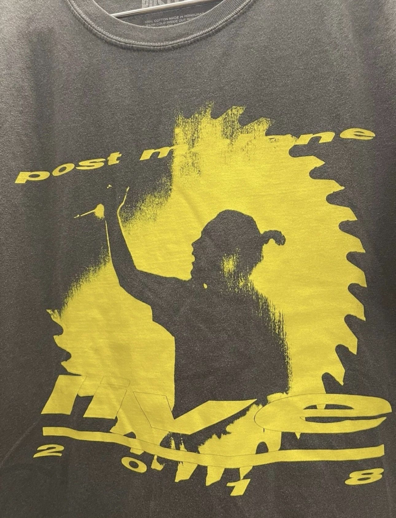 Rap Tees Post Malone Japan Pop-up Exclusive Grey T-shirt size Large. Size US L / EU 52-54 / 3 - 3 Thumbnail