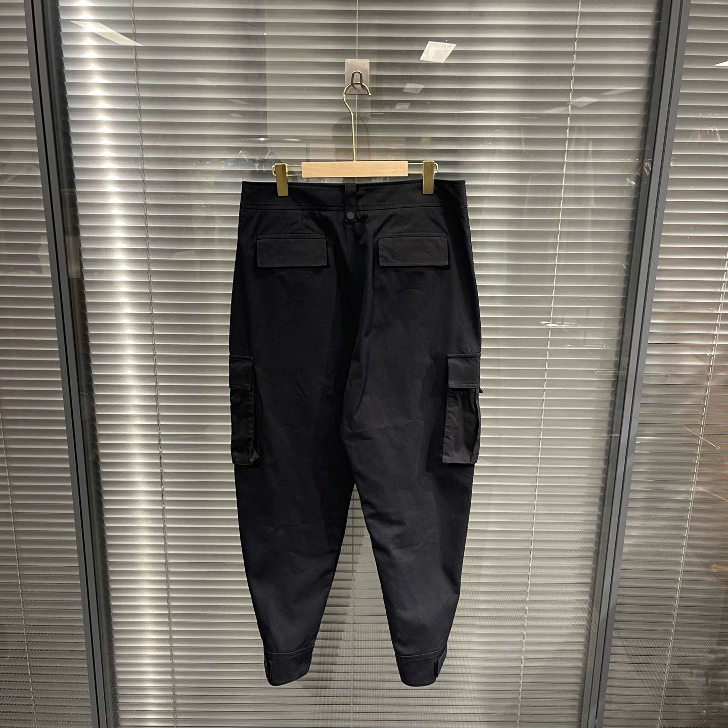 Dior Dior Metal Slogan Casual Cargo Pants 52 99new Size US 36 / EU 52 - 2 Thumbnail