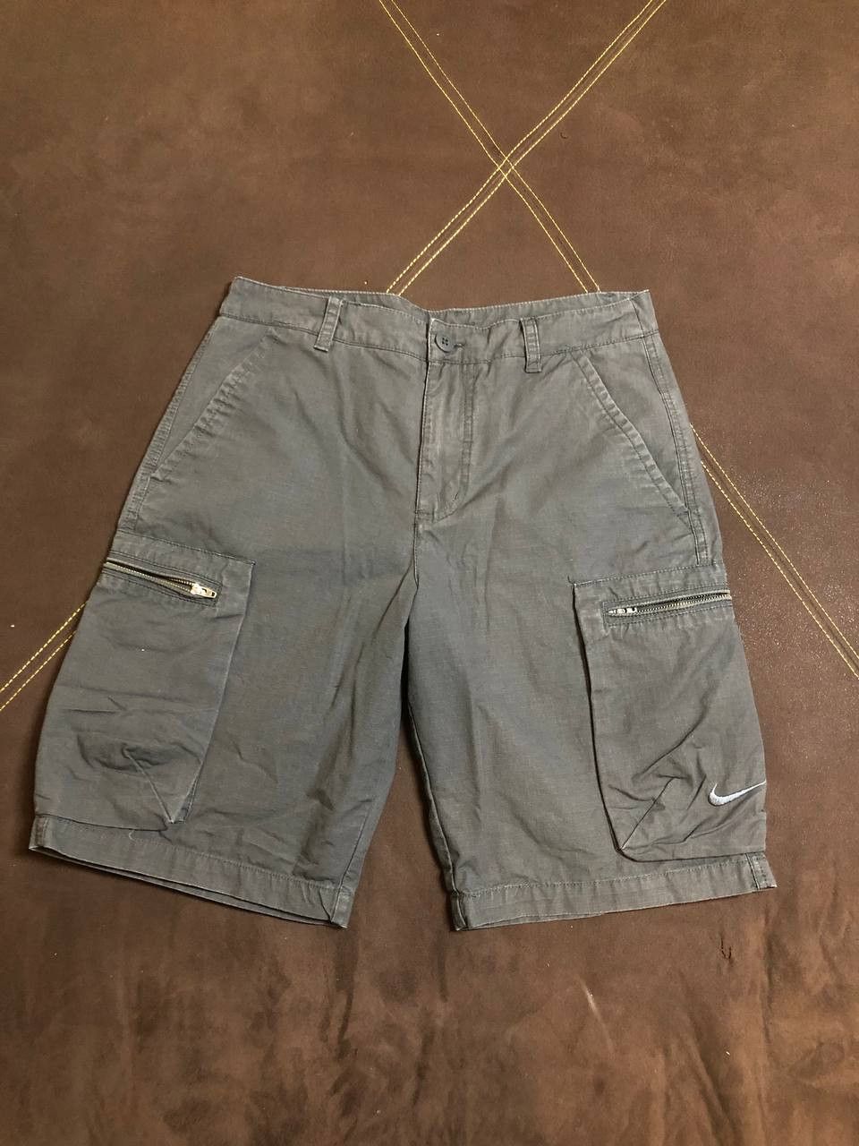 Nike Vintage Nike Shorts Mens Cargo Ripstop Baggy Size US 30 / EU 46 - 1 Thumbnail