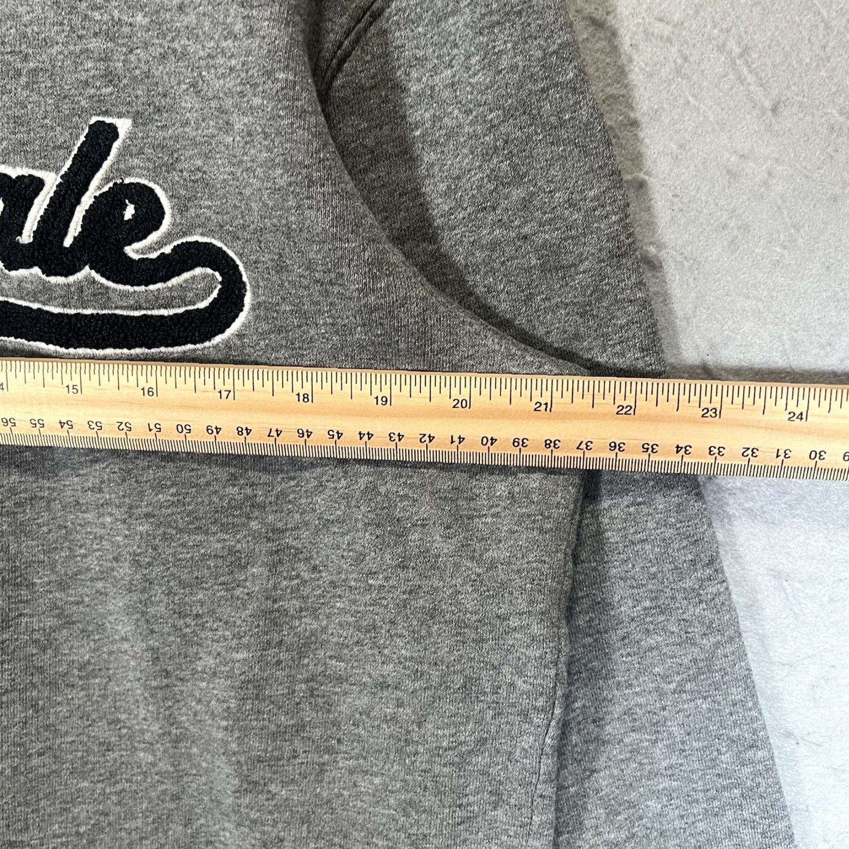 Aeropostale A1 Aeropostale Sweater Men's Small Gray Pullover Crew Neck Cotton Blend Embroidered Sweatshirt Shirt Size US S / EU 44-46 / 1 - 2 Thumbnail