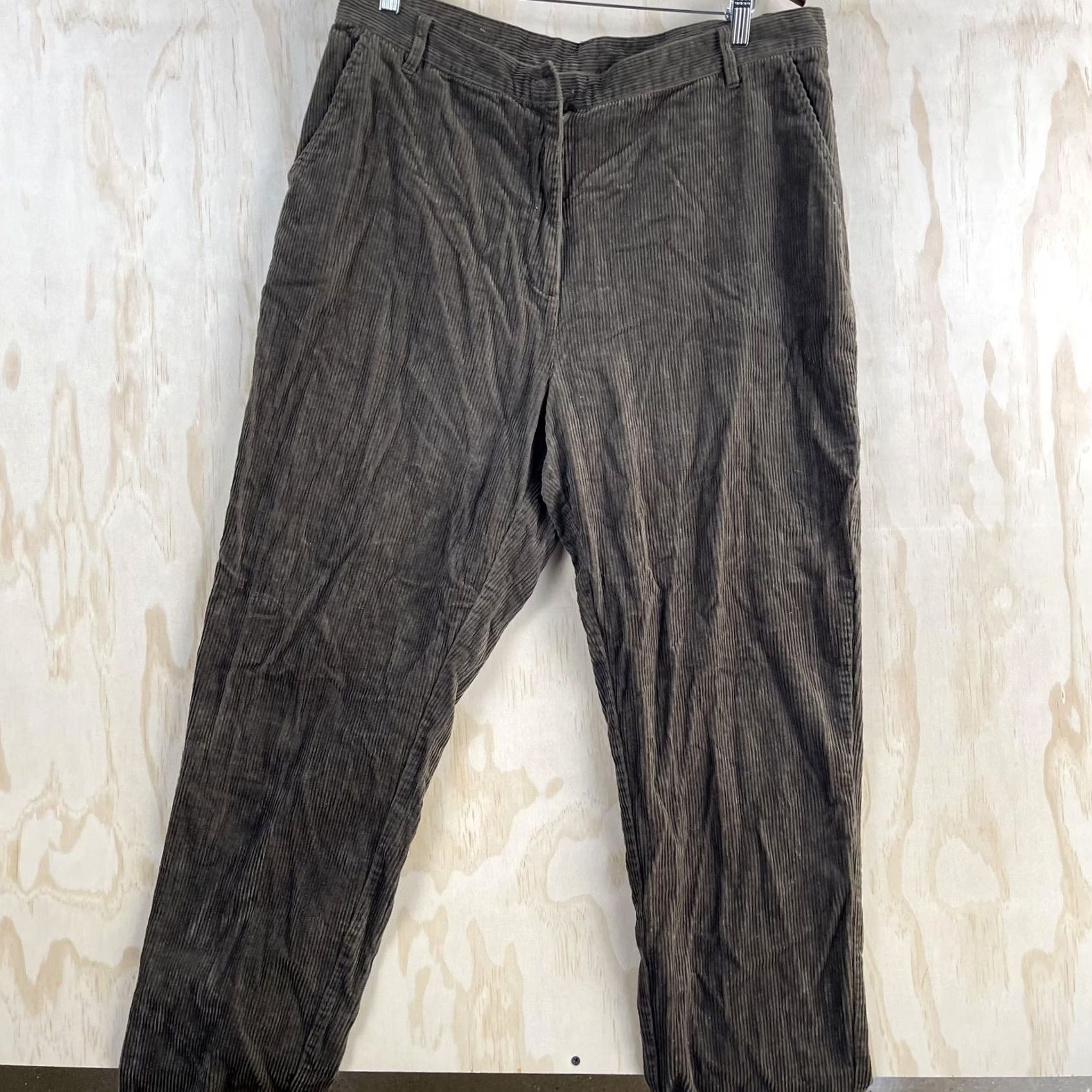 Vintage Woolrich Pants Womens 16 Brown Corduroy Straight Leg Khakis Casual Cotton Pants Womens 16 Brown Corduroy Straight Leg Khakis Casual Cotton Size 38" / US 16 / IT 52 - 2 Thumbnail