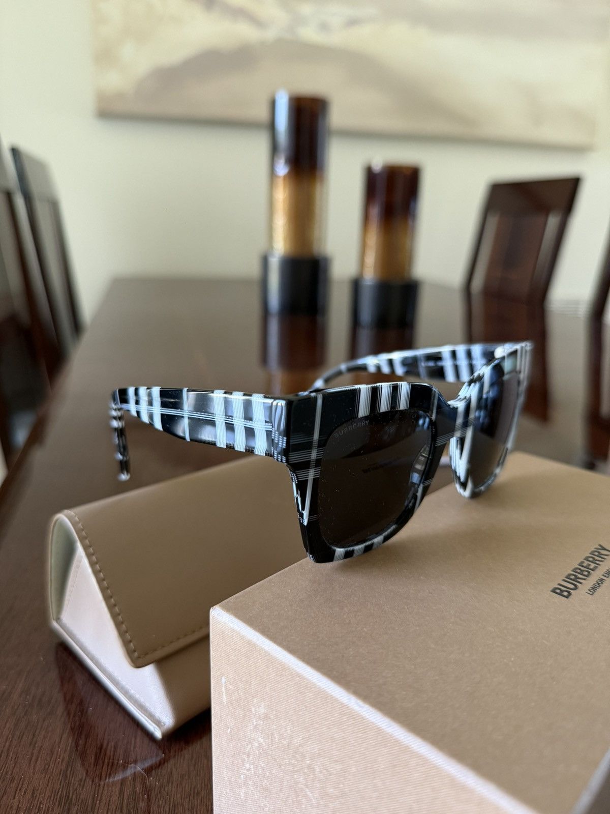 Burberry Burberry Sungless Size ONE SIZE - 1 Thumbnail