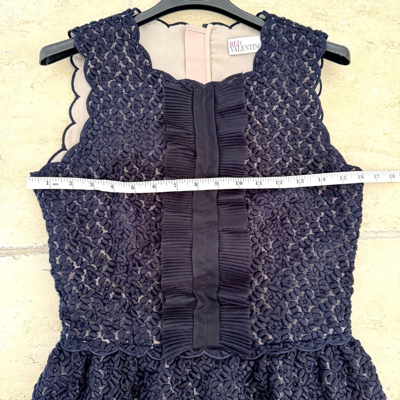 RED Valentino RED VALENTINO Empire Line Dress Navy Lace Size 40, Authentic Size S / US 4 / IT 40 - 12 Thumbnail