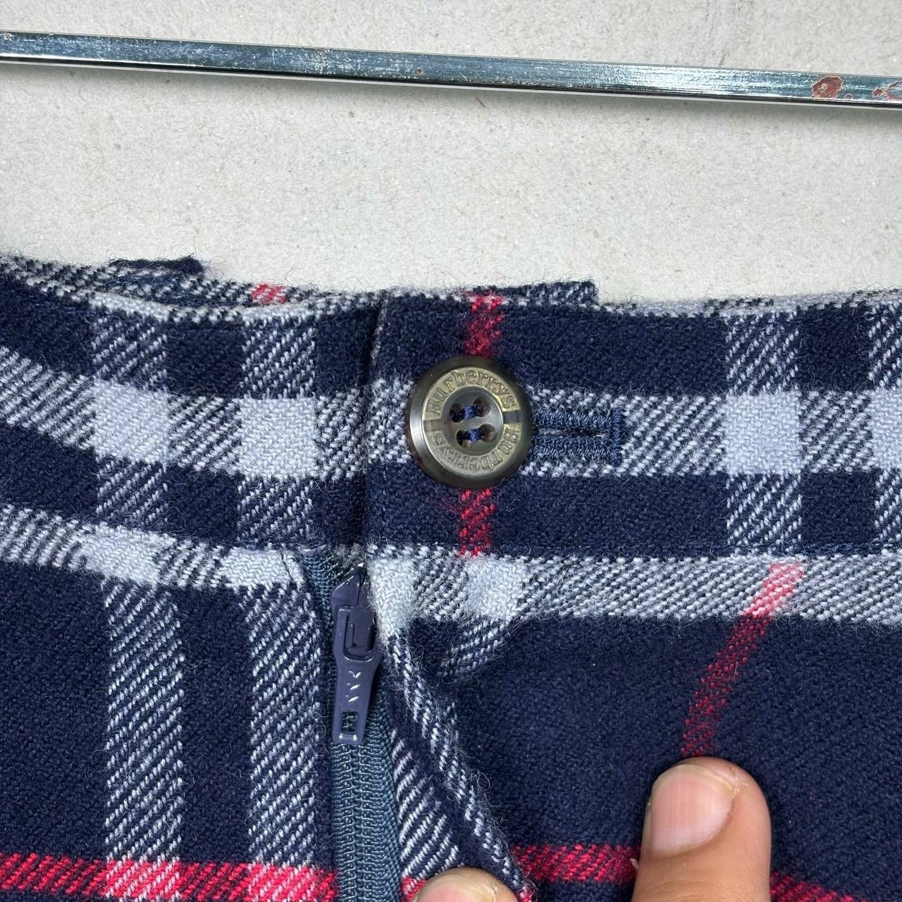 Burberry Burberry Nova Check Wool Shorts Pants Size US 30 / EU 46 - 9 Thumbnail