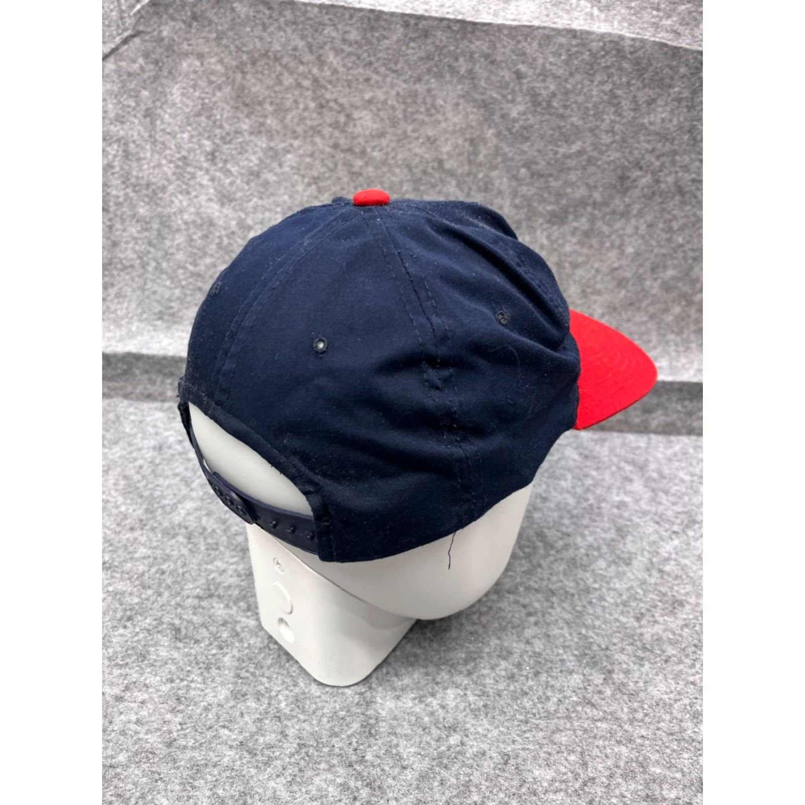 Vintage **Minnesota Blue Red Cotton Poly Snapback Hat** User: **Blue Minnesota Cotton Poly Snapback Hat** Size ONE SIZE - 7 Thumbnail