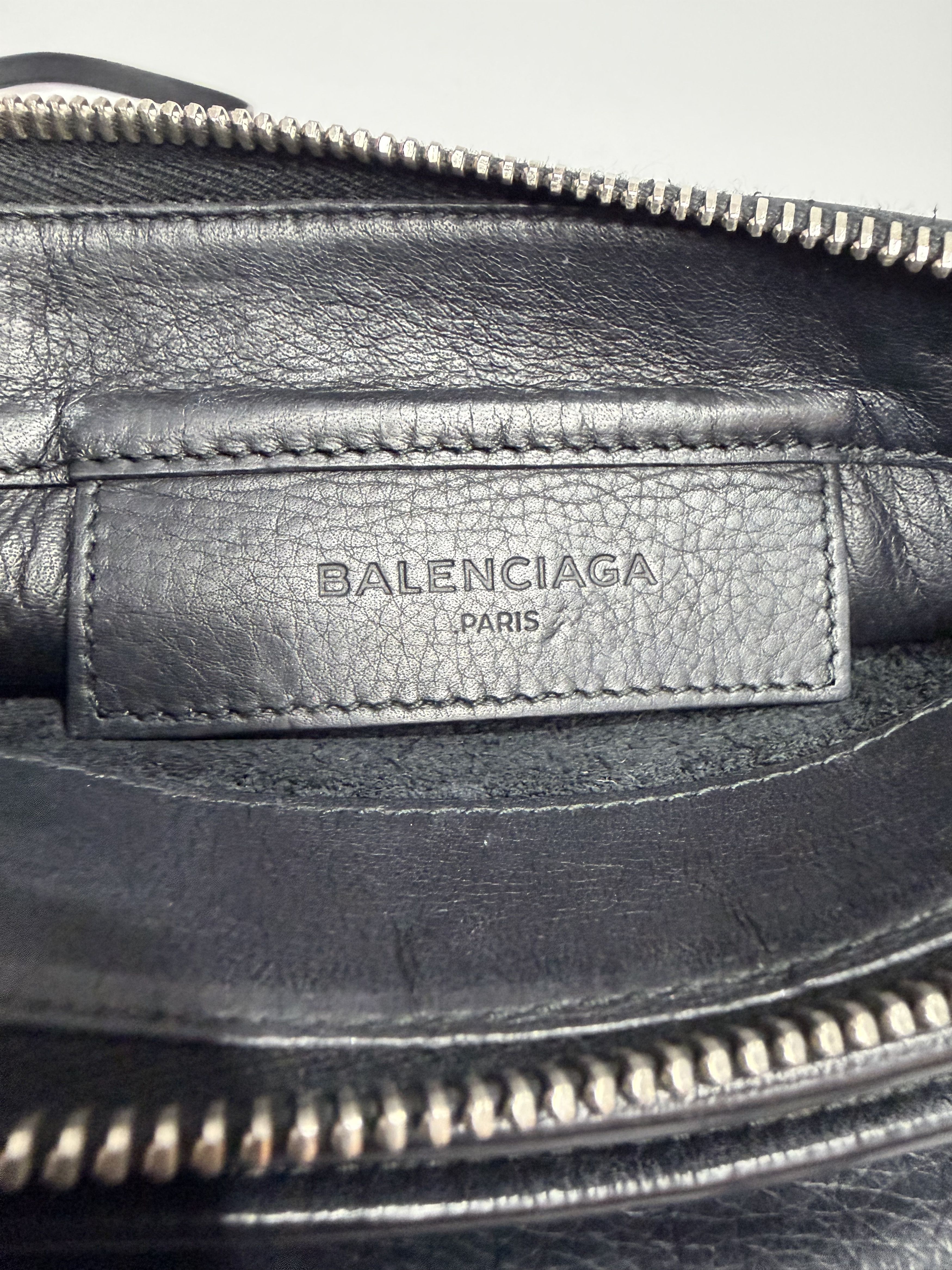 Balenciaga Balenciaga Leather papier Triple XS Crossbody shoulder Bag Size ONE SIZE - 6 Thumbnail