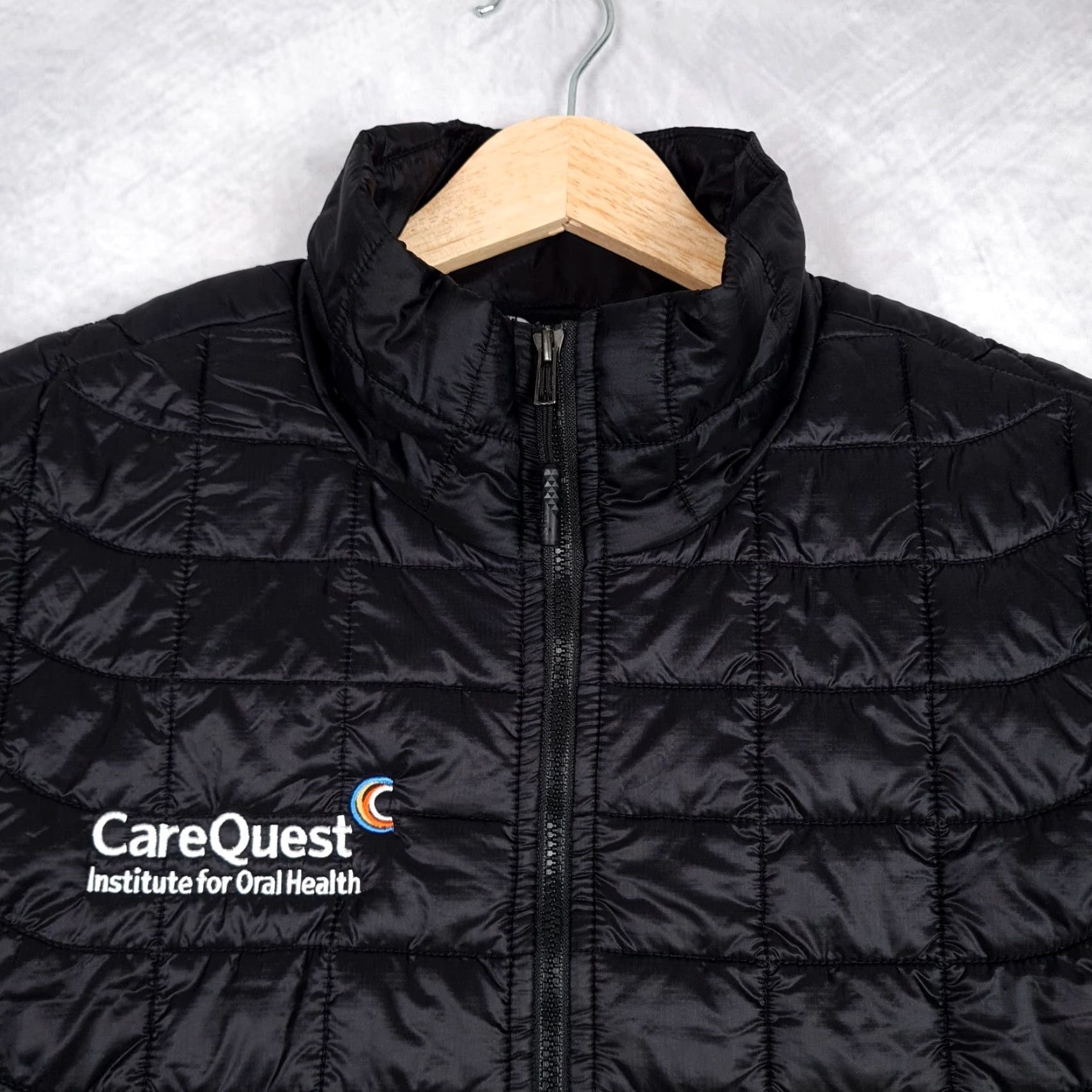 The North Face The North Face Thermoball Vest Mens Medium Black Quilted Lightweight Hike Size US M / EU 48-50 / 2 - 2 Thumbnail
