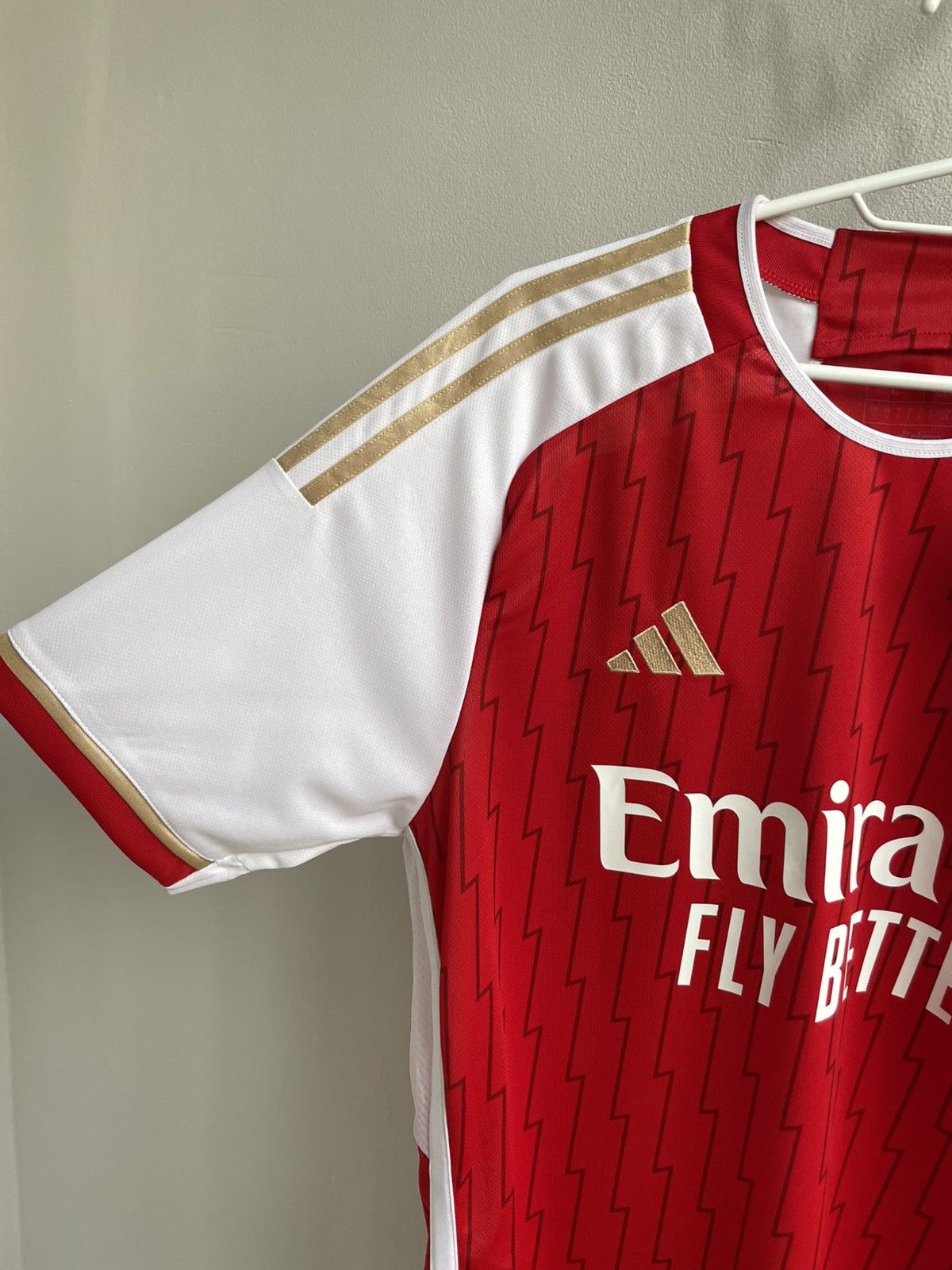 Vintage New Arsenal 2023 2024 Football Shirt Soccer Jersey HR6929 Size US L / EU 52-54 / 3 - 3 Thumbnail