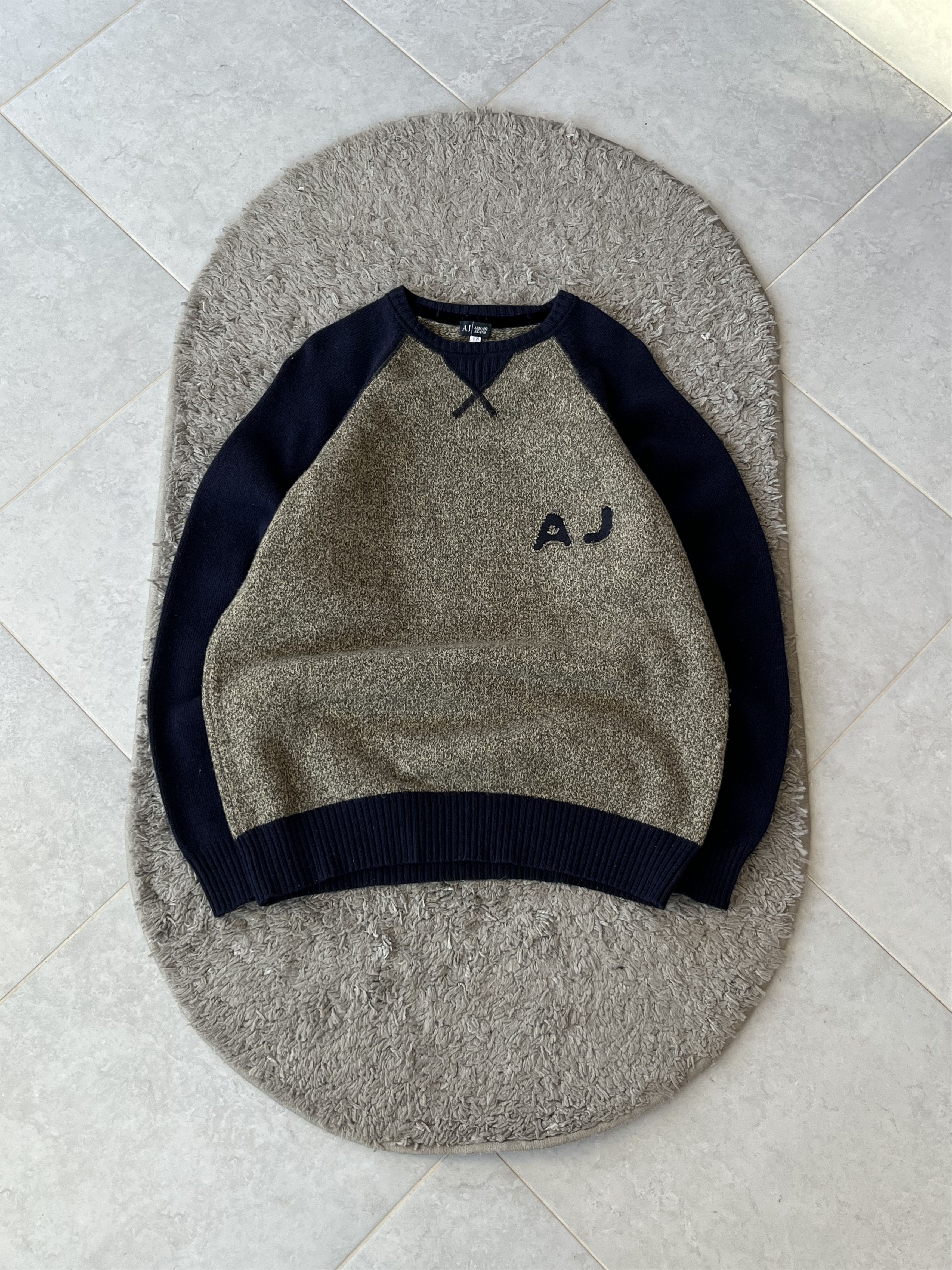 Giorgio Armani Vintage Armani Jeans Beige & Navy 00S Wool Knit Jumper Size US XL / EU 56 / 4 - 1 Thumbnail
