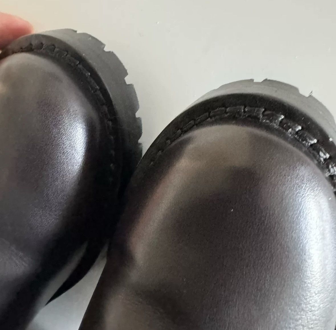 Louis Vuitton Louis Vuitton discovery Size US 8 / EU 41 - 5 Thumbnail