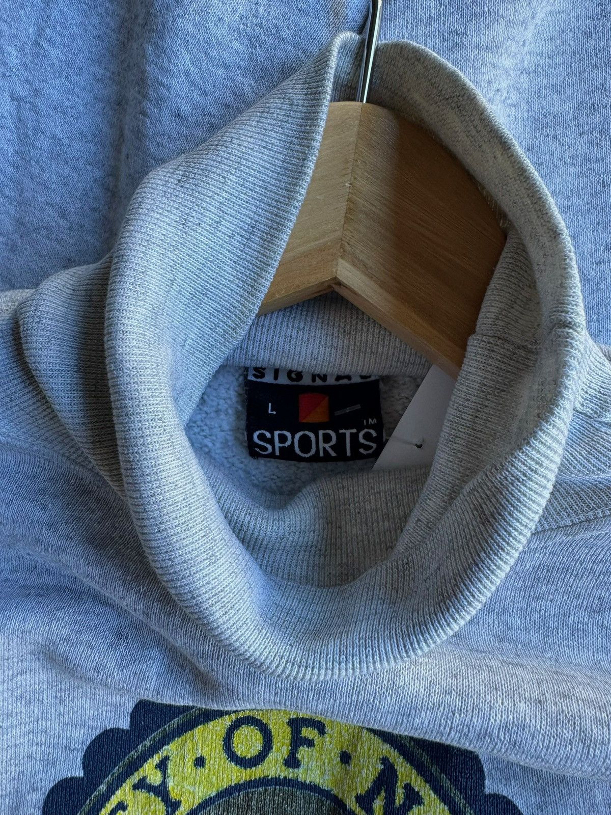 Other × Vintage Crazy vintage notre dame Y2K streetwear casual sweater Size US L / EU 52-54 / 3 - 8 Thumbnail