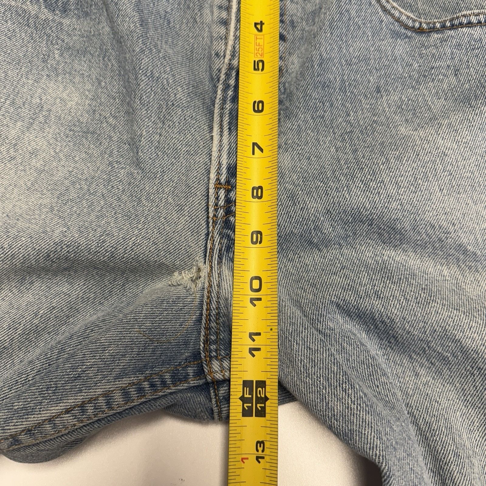 Levi's Vintage Levi's 550 Jeans Mens 31x29 Blue Relaxed USA Size US 31 - 10 Thumbnail